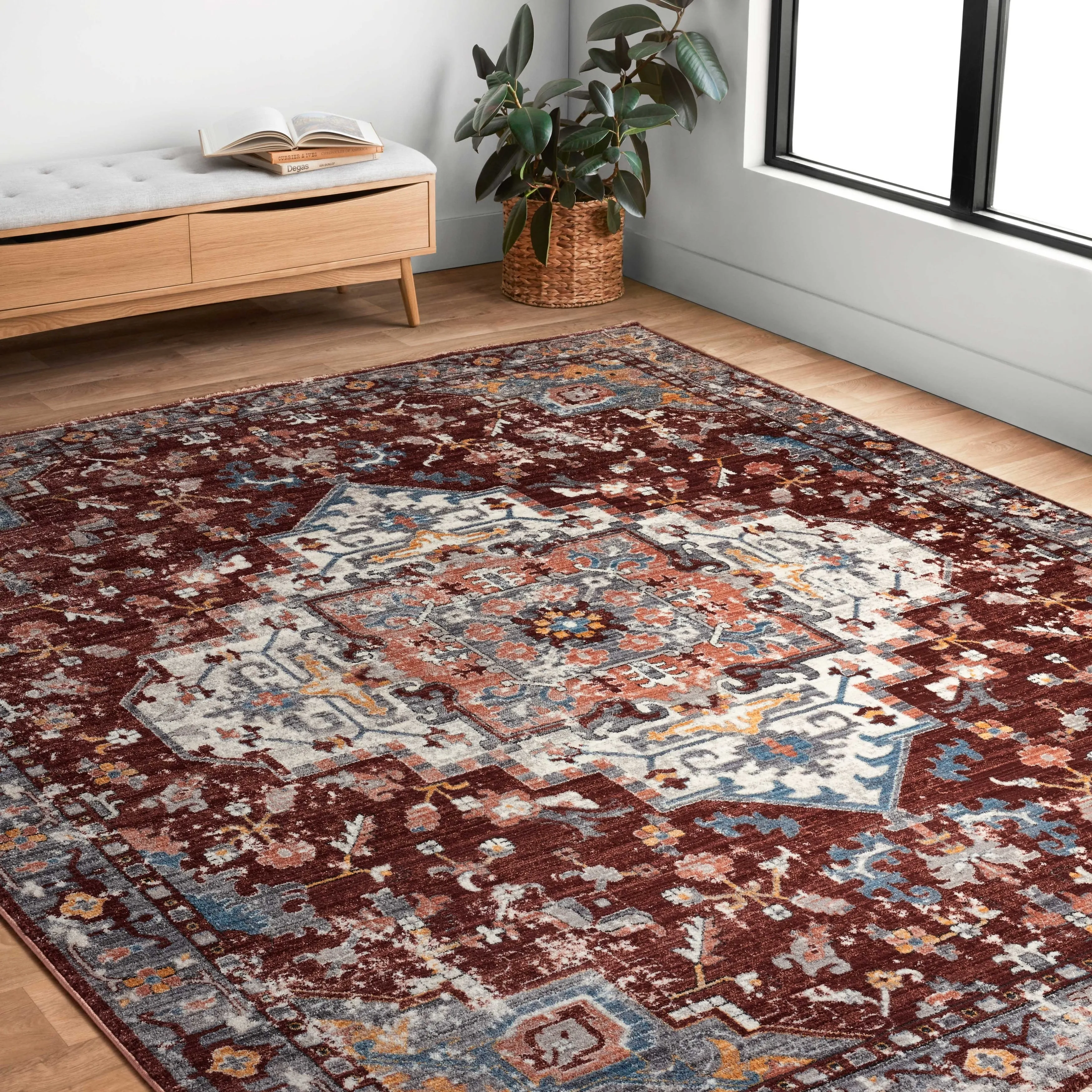 Alexander Home Hondo Traditional Oriental Area Rug