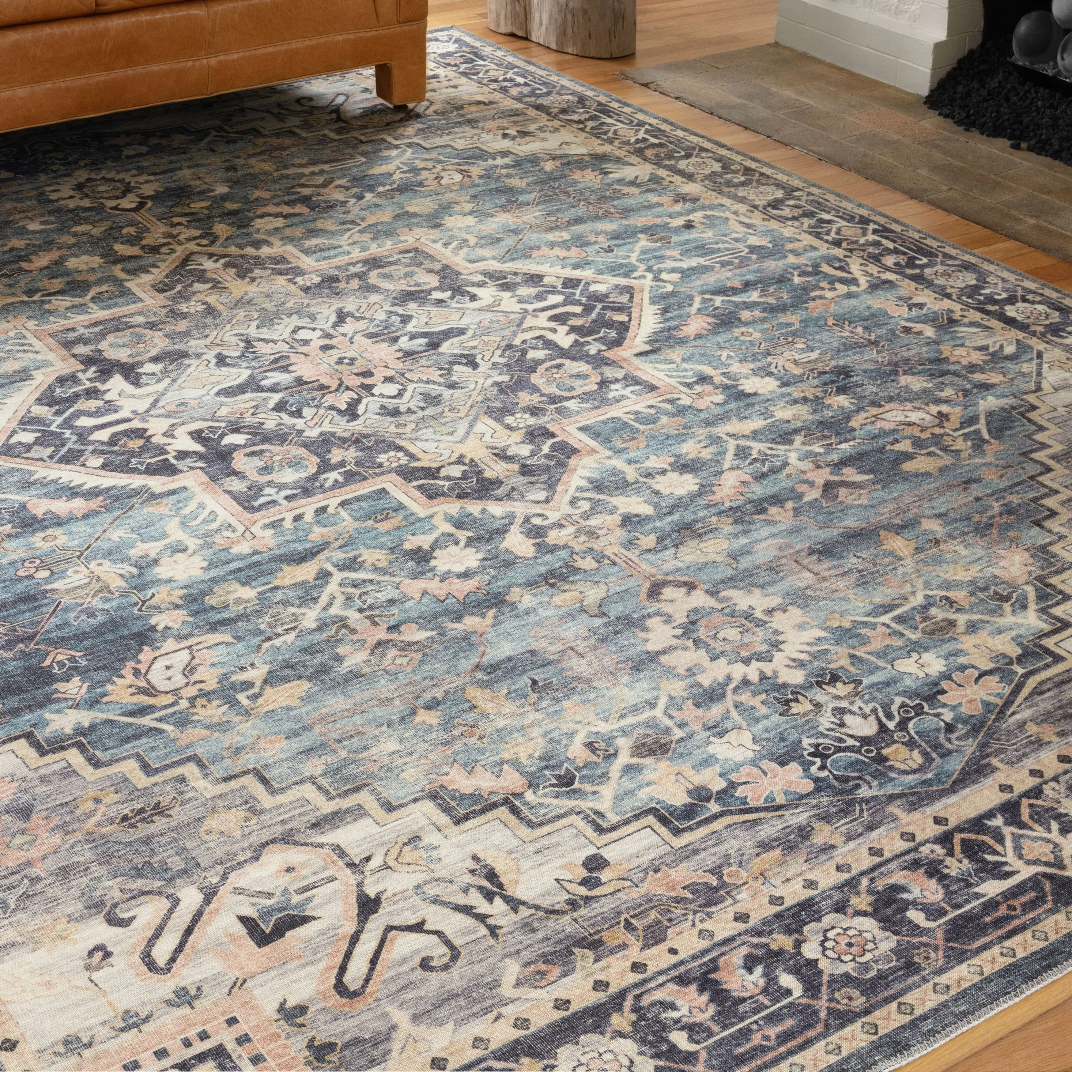 Alexander Home Venetian Printed Medallion Distressed Area Rug