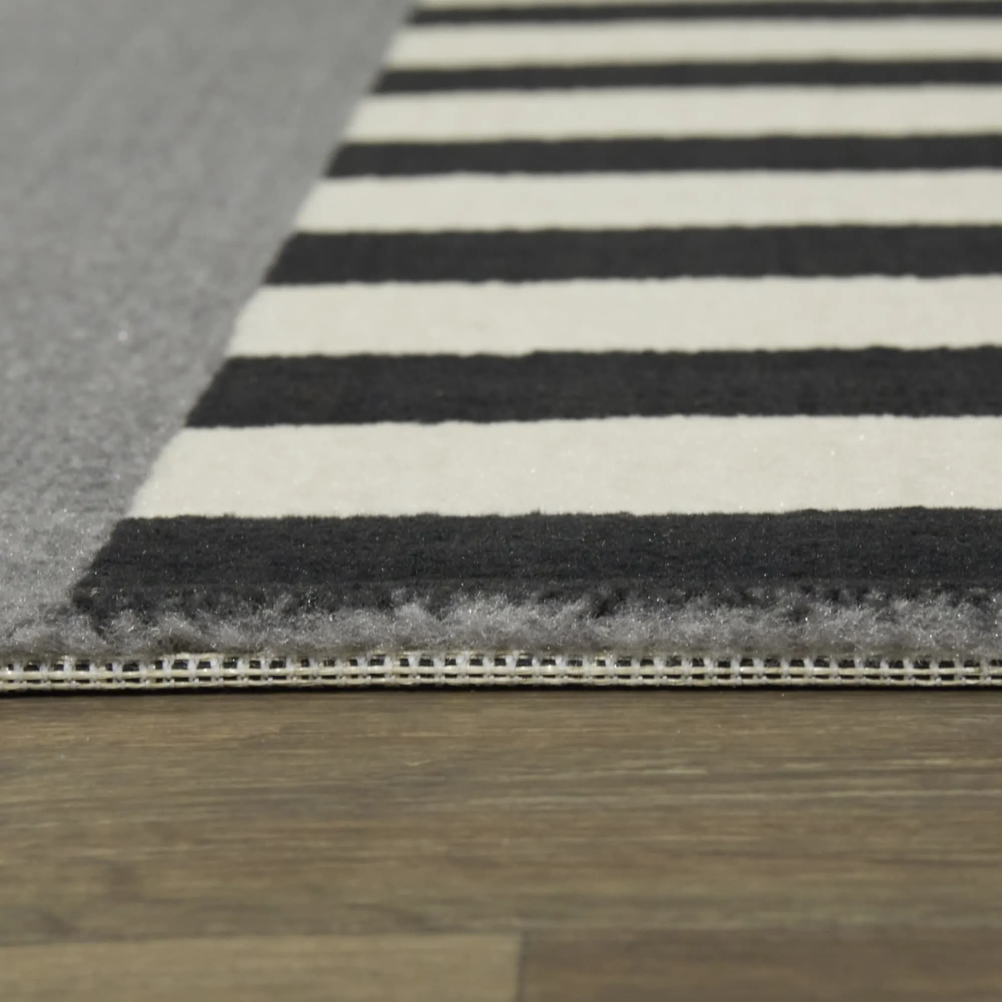 Bailey Mid-century Modern Striped Color Block Low-pile Area Rug