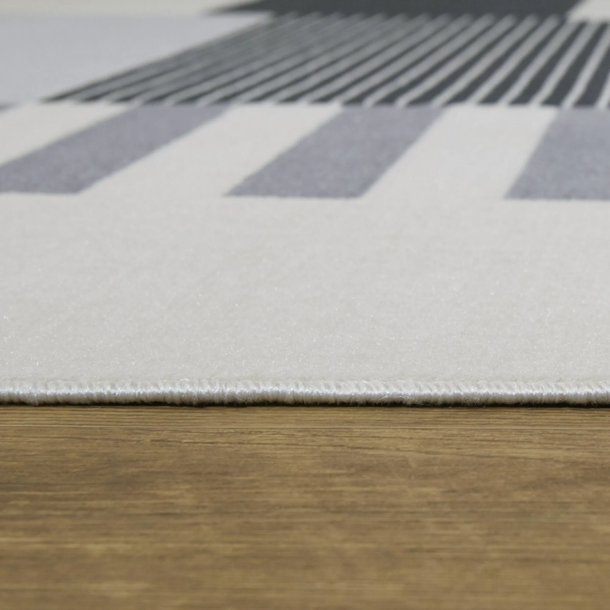 Bailey Mid-century Modern Striped Color Block Low-pile Area Rug