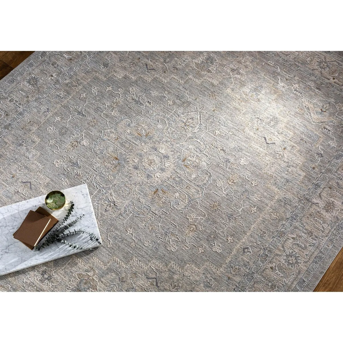 Betty Classic Medallion Area Rug