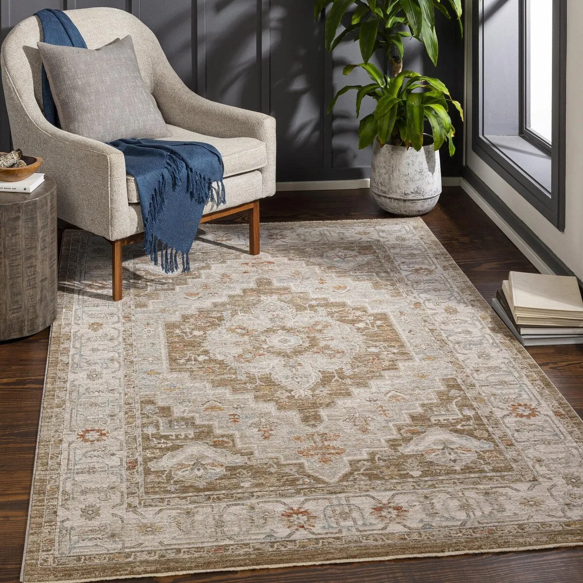 Betty Classic Medallion Area Rug