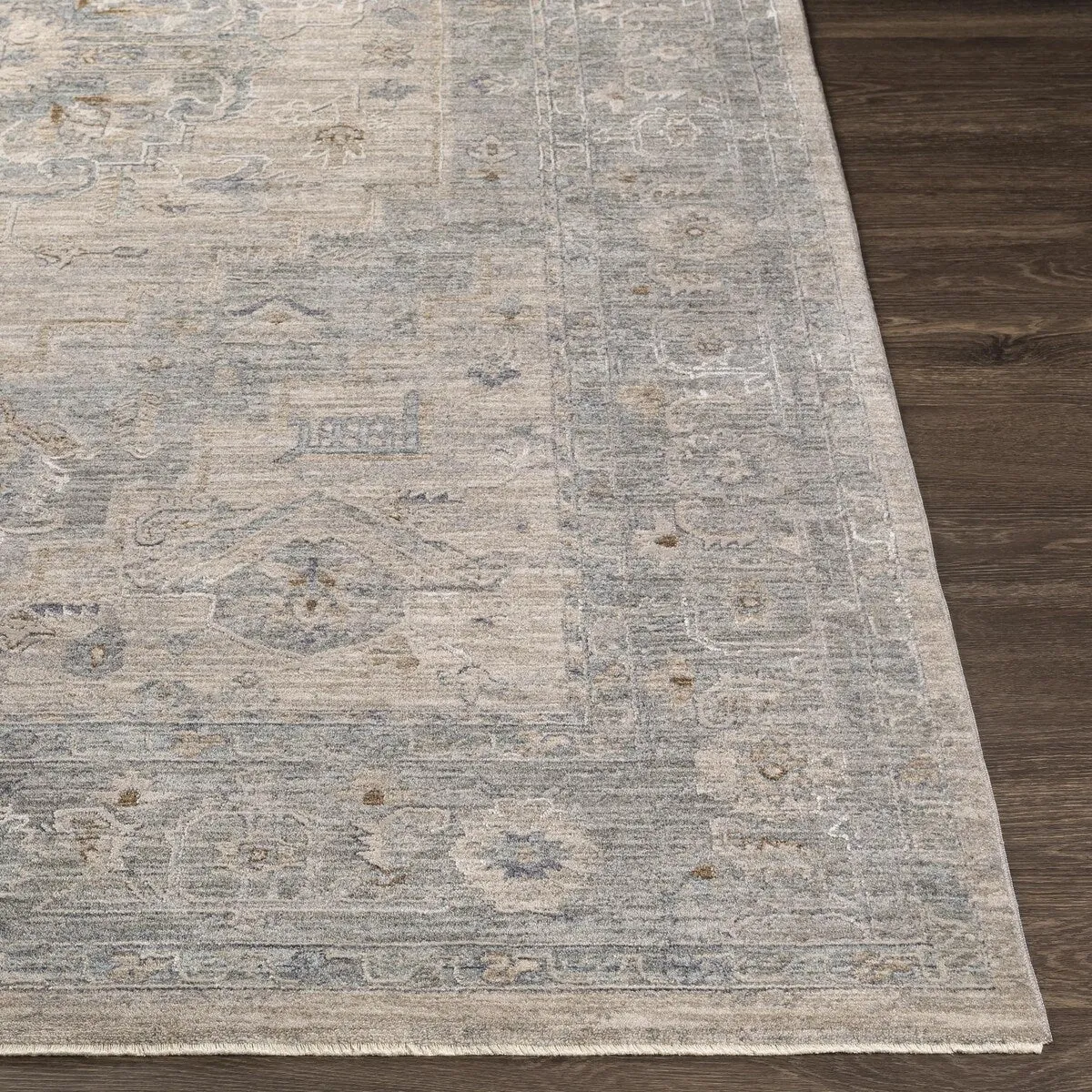 Betty Classic Medallion Area Rug
