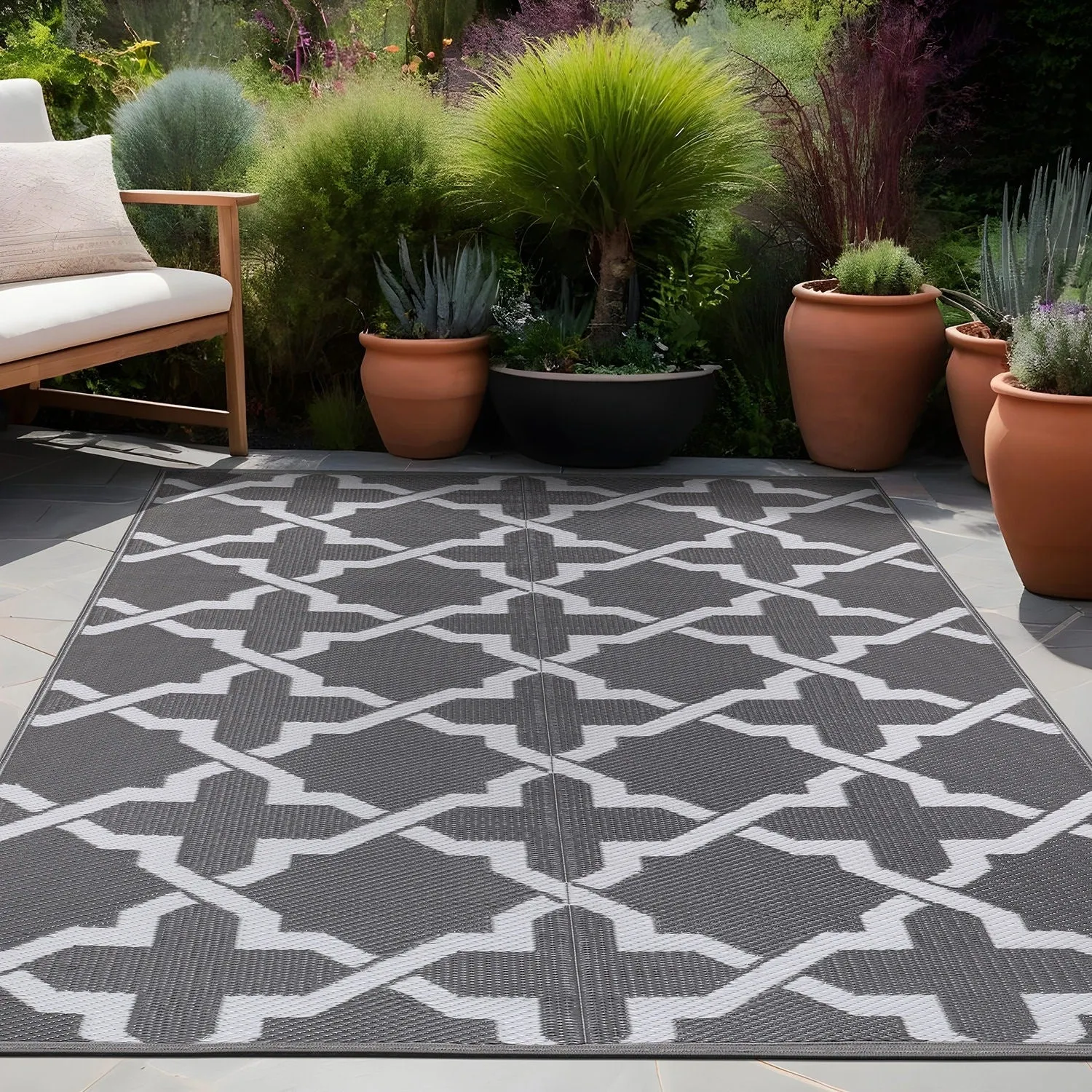 Beverly Rug Reversible Trellis Pattern Indoor/ Outdoor Area Rug