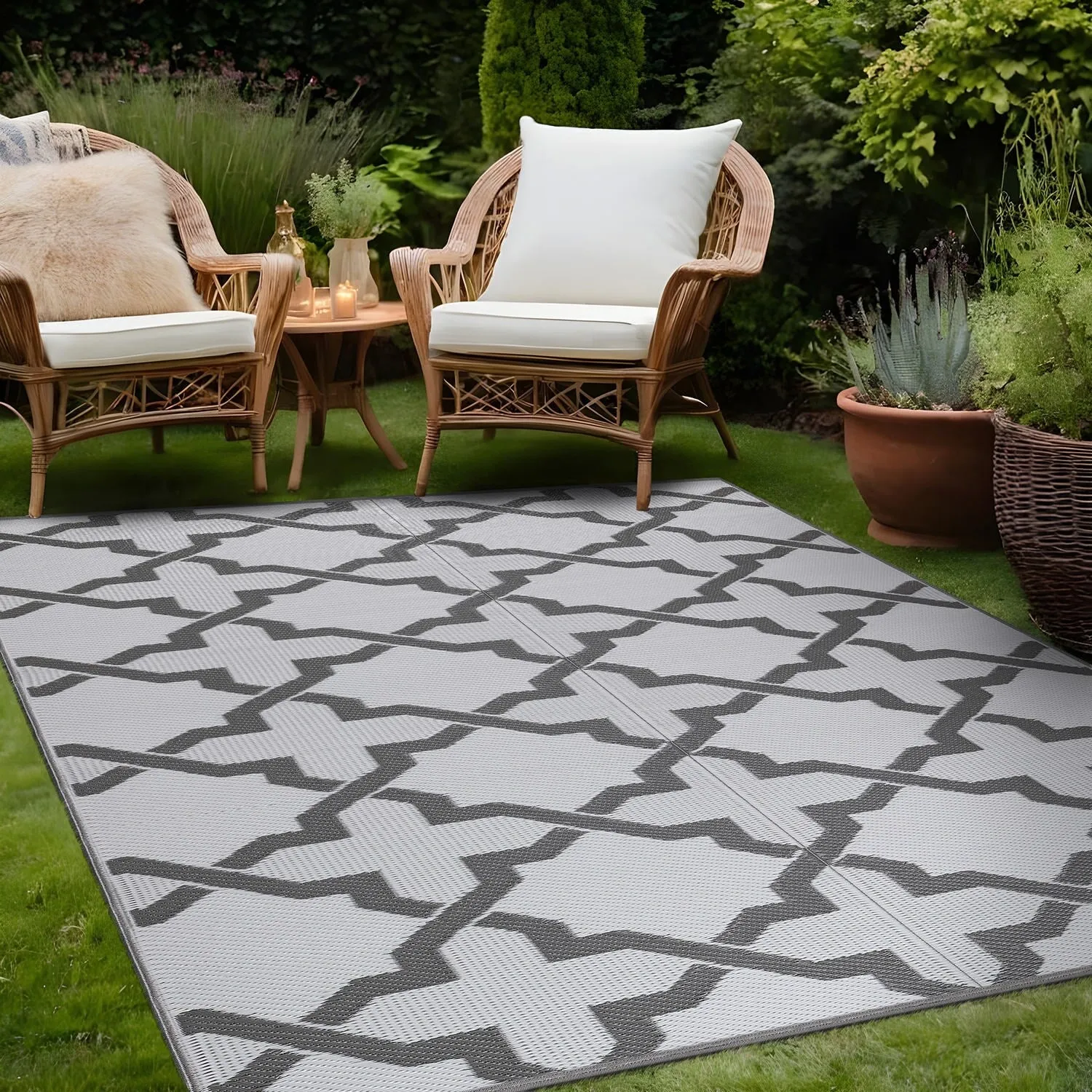 Beverly Rug Reversible Trellis Pattern Indoor/ Outdoor Area Rug