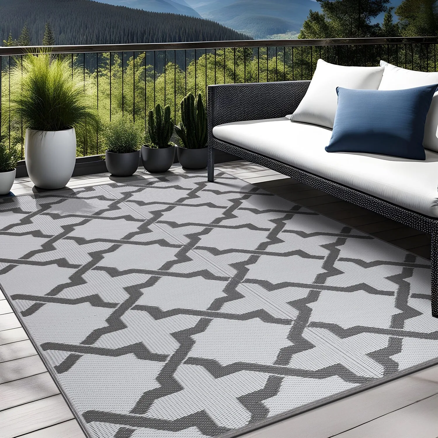 Beverly Rug Reversible Trellis Pattern Indoor/ Outdoor Area Rug
