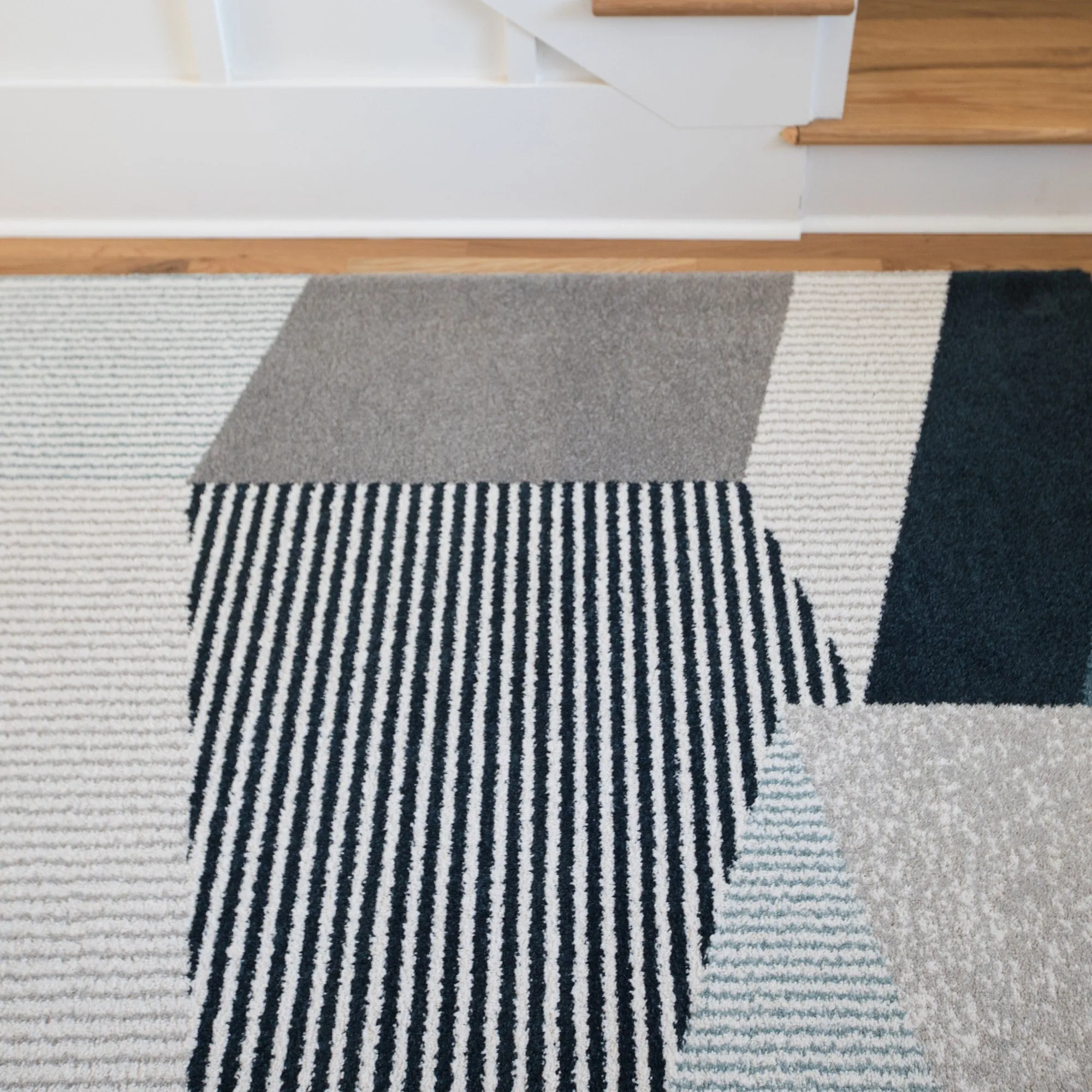 Carson Carrington Taxerud Abstract Area Rug