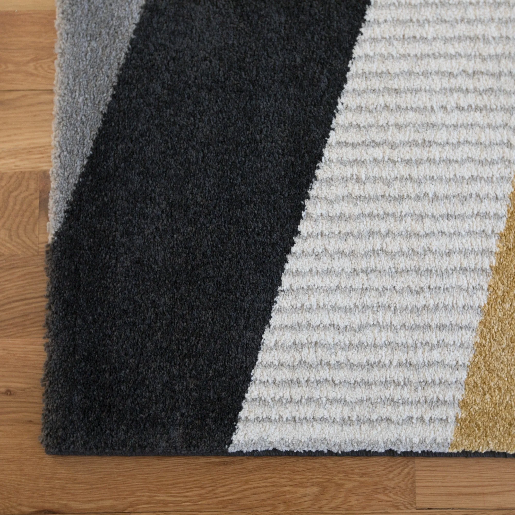 Carson Carrington Taxerud Abstract Area Rug