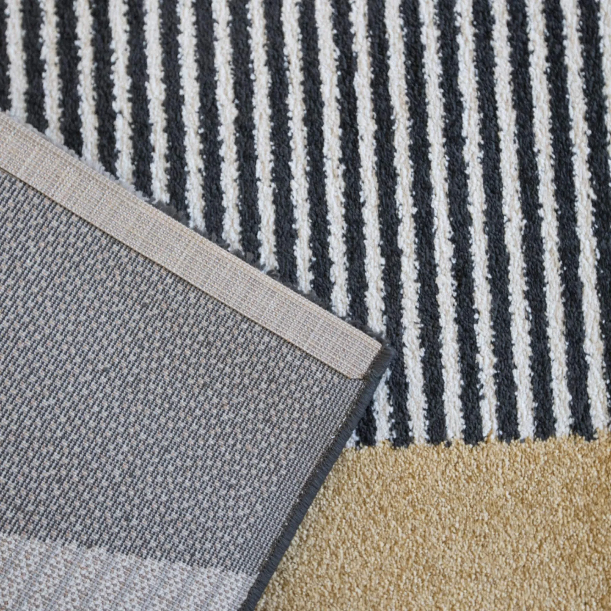 Carson Carrington Taxerud Abstract Area Rug