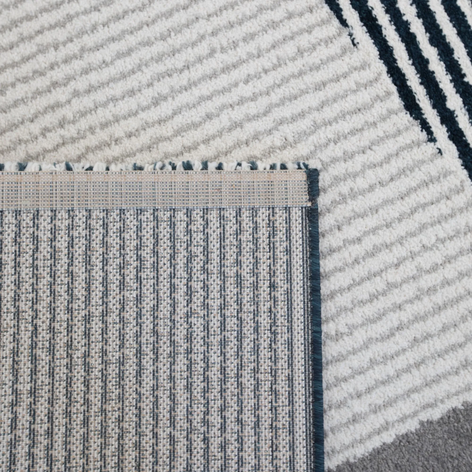 Carson Carrington Taxerud Abstract Area Rug