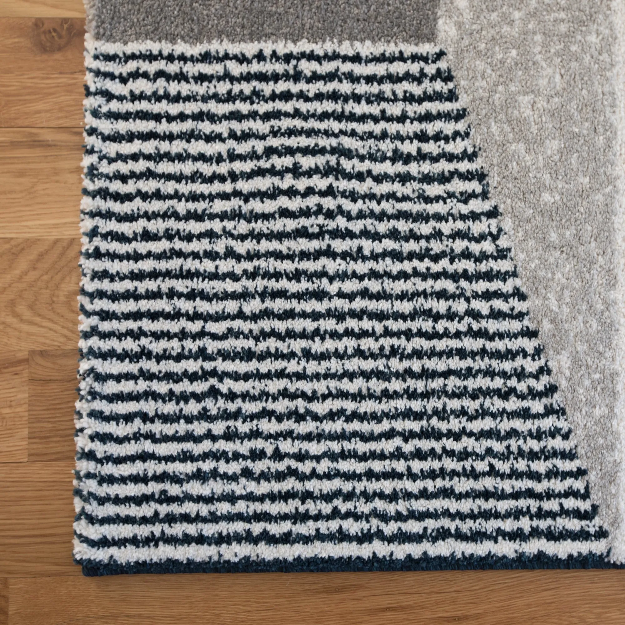 Carson Carrington Taxerud Abstract Area Rug