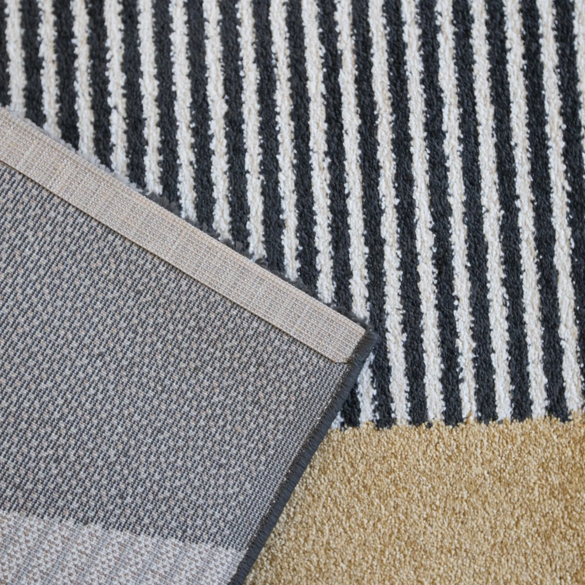Carson Carrington Taxerud Abstract Area Rug