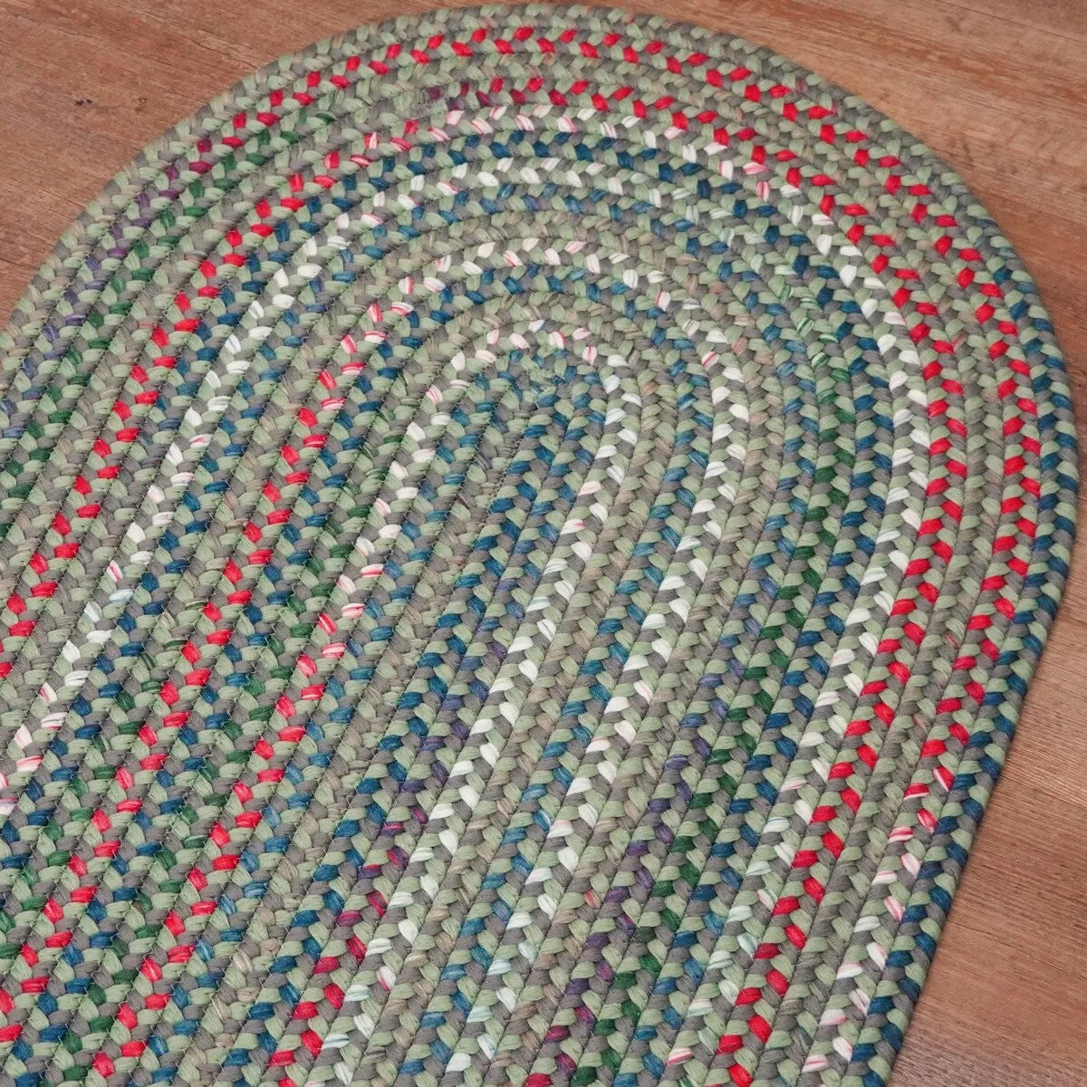 Colonial Mills Handrcrafted Riverside Braid Area Rug