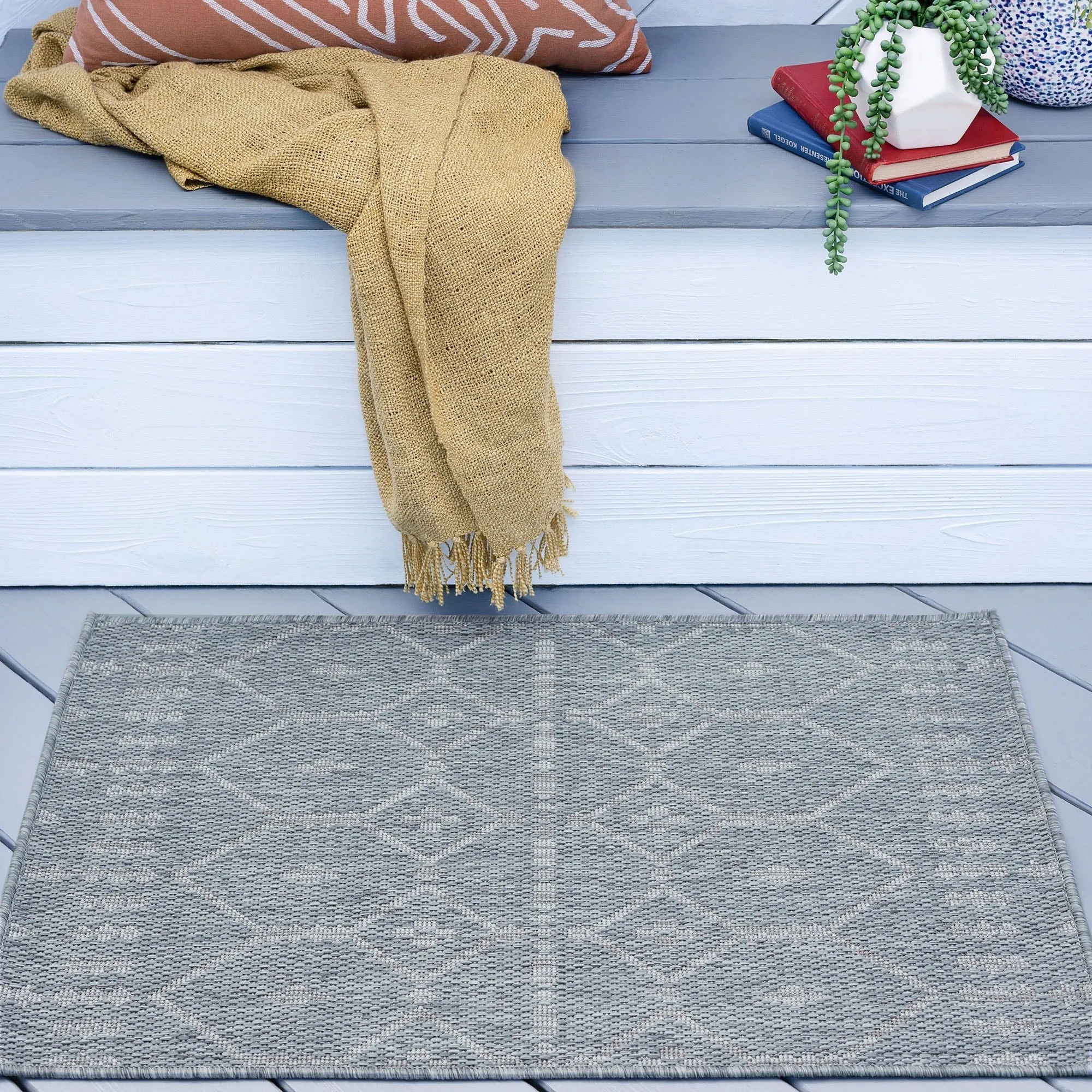 Colonnade Farmhouse Geometric Indoor/Outdoor Area Rug