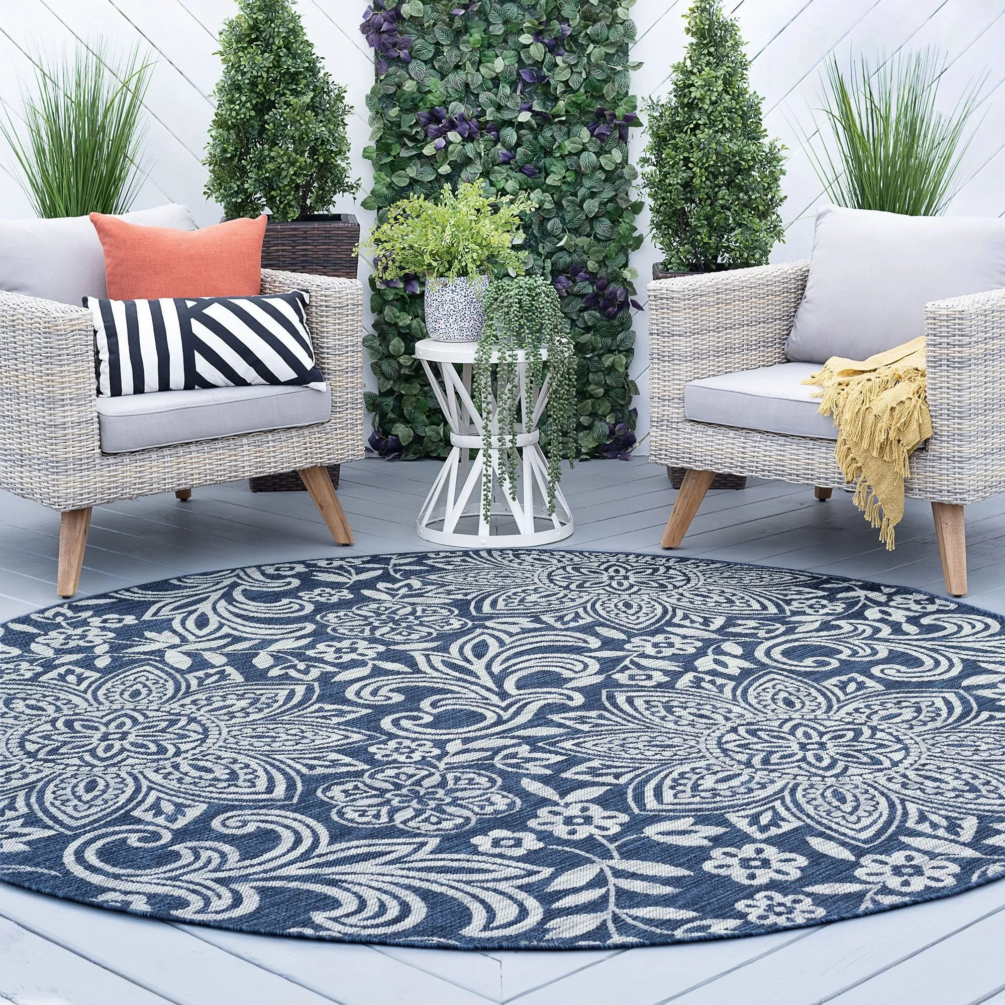 Colonnade Tropical Floral & Botanical Indoor/Outdoor Area Rug