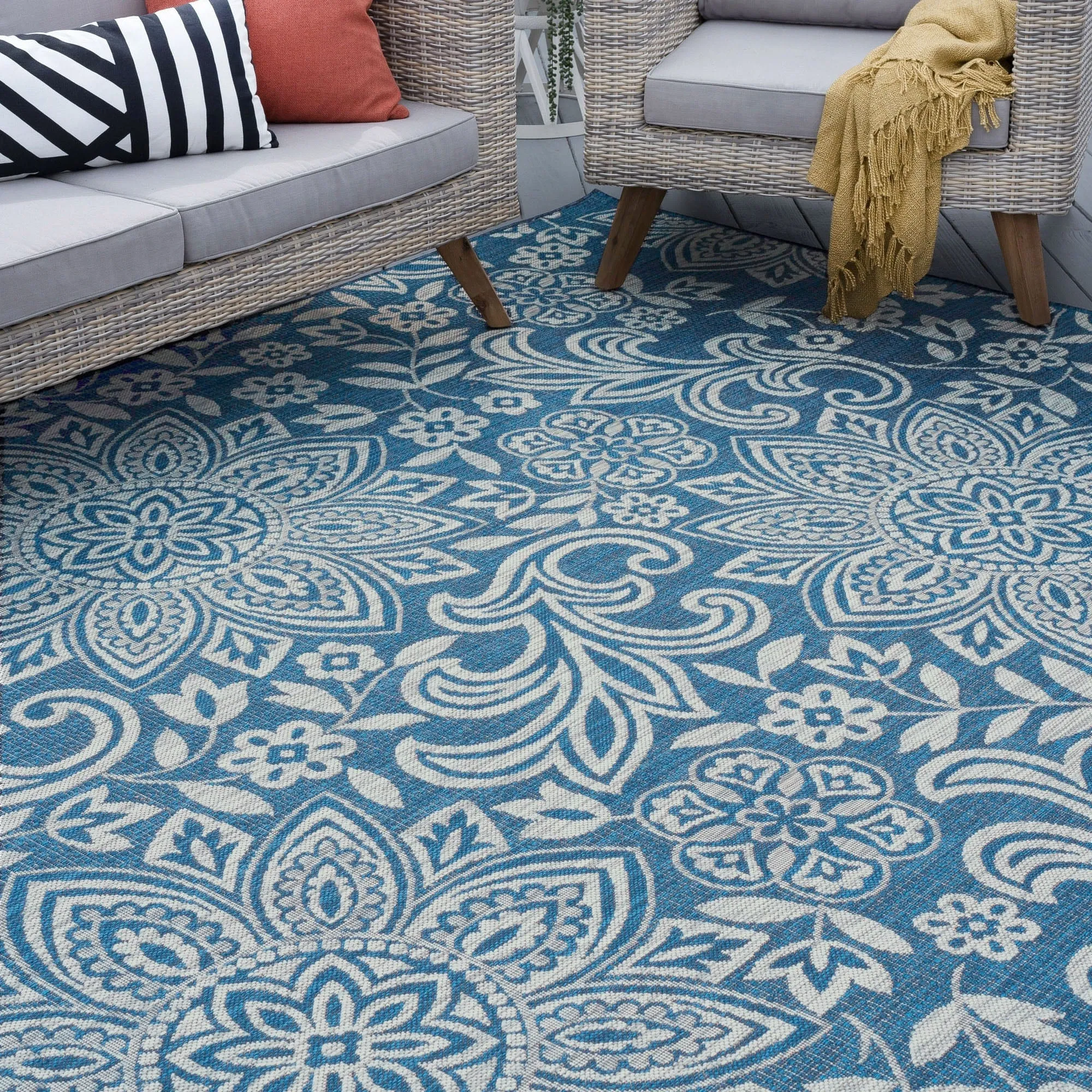 Colonnade Tropical Floral & Botanical Indoor/Outdoor Area Rug