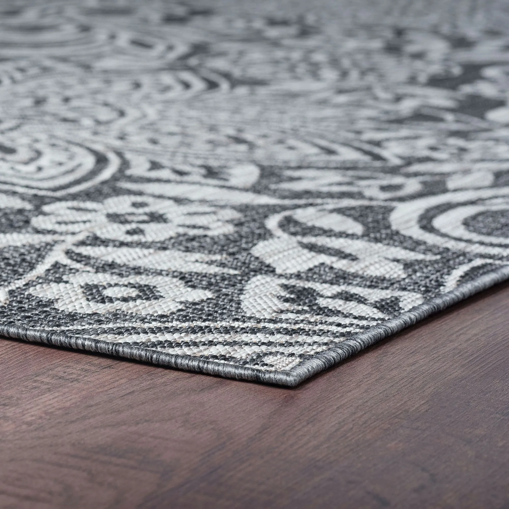 Colonnade Tropical Floral & Botanical Indoor/Outdoor Area Rug