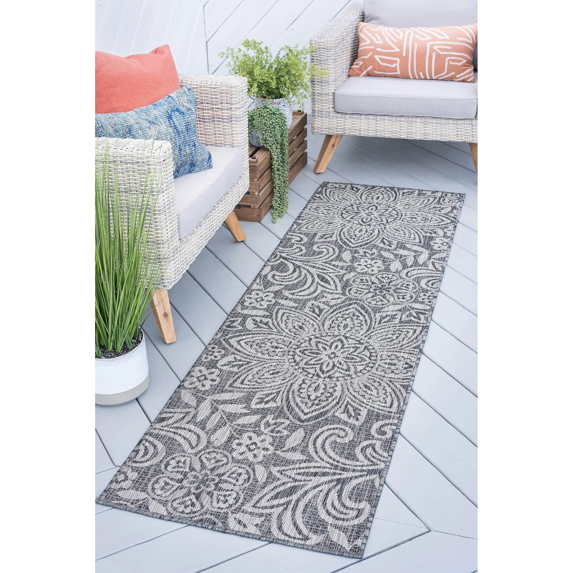 Colonnade Tropical Floral & Botanical Indoor/Outdoor Area Rug