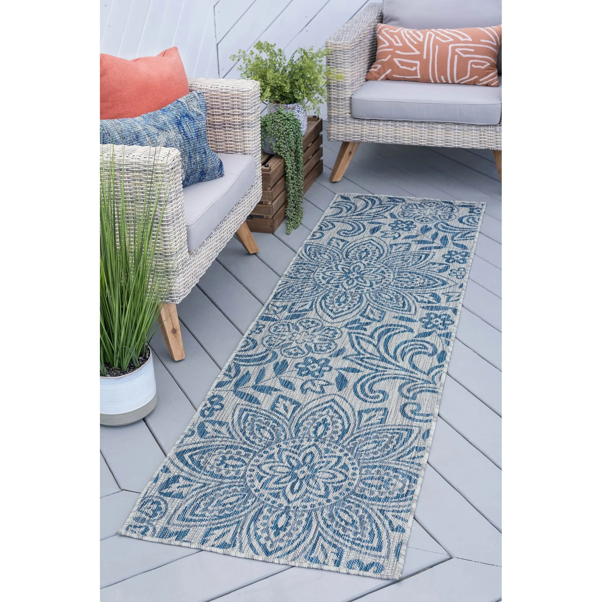 Colonnade Tropical Floral & Botanical Indoor/Outdoor Area Rug