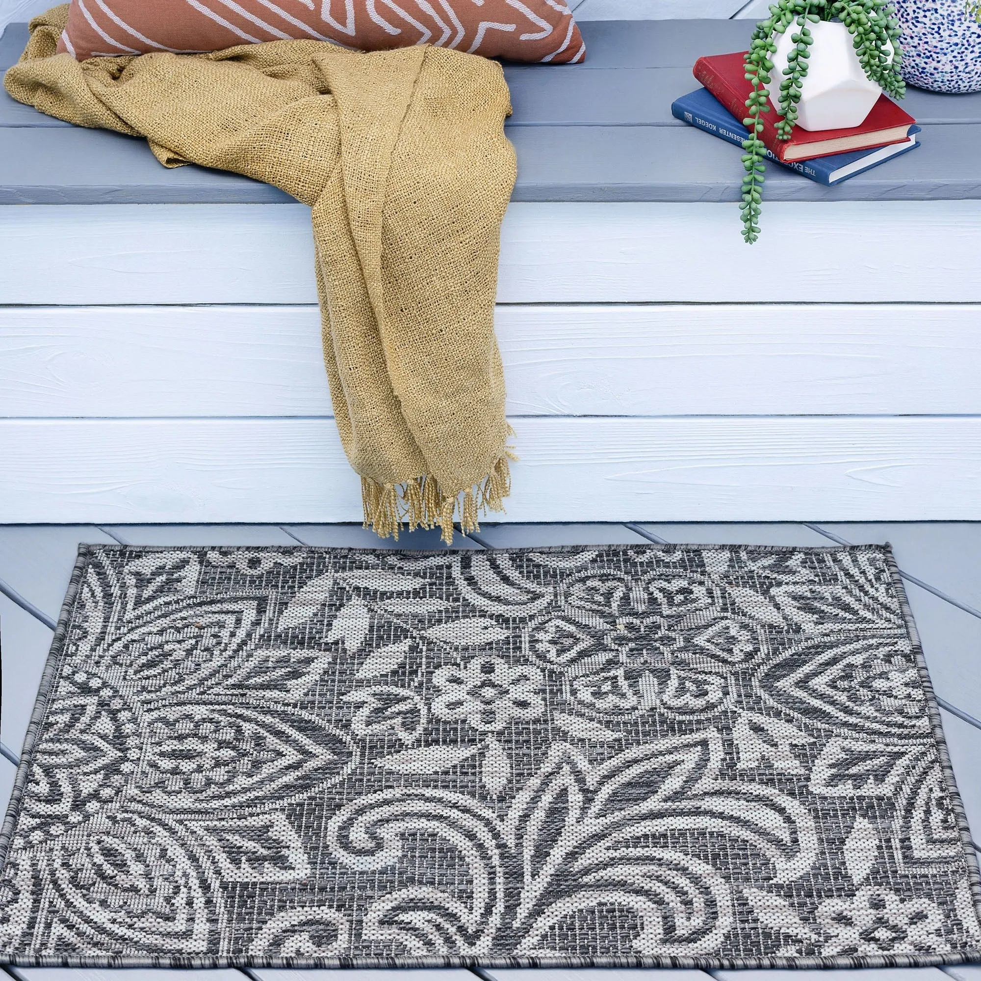 Colonnade Tropical Floral & Botanical Indoor/Outdoor Area Rug