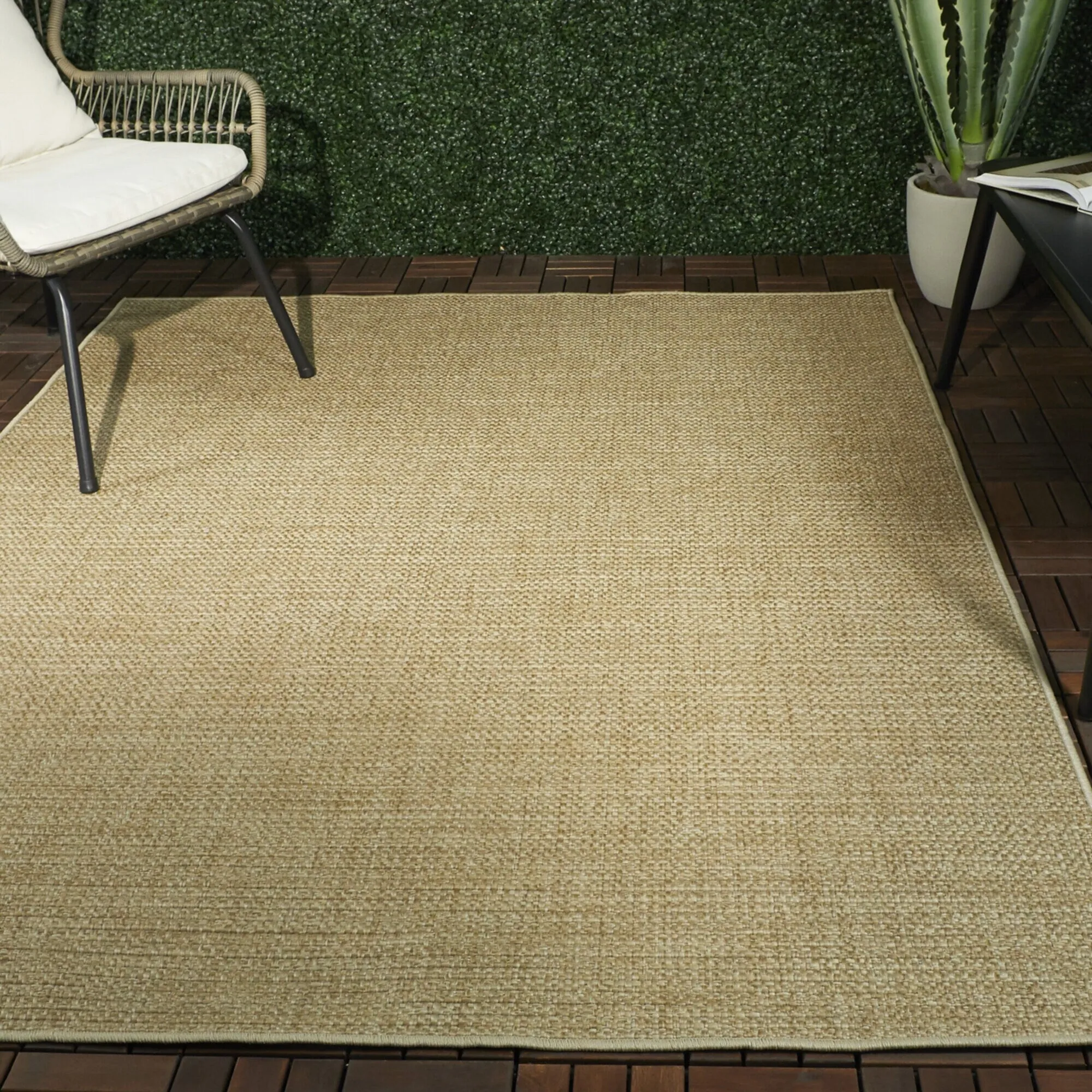 Conant Textured Indoor/Outdoor Area Rug