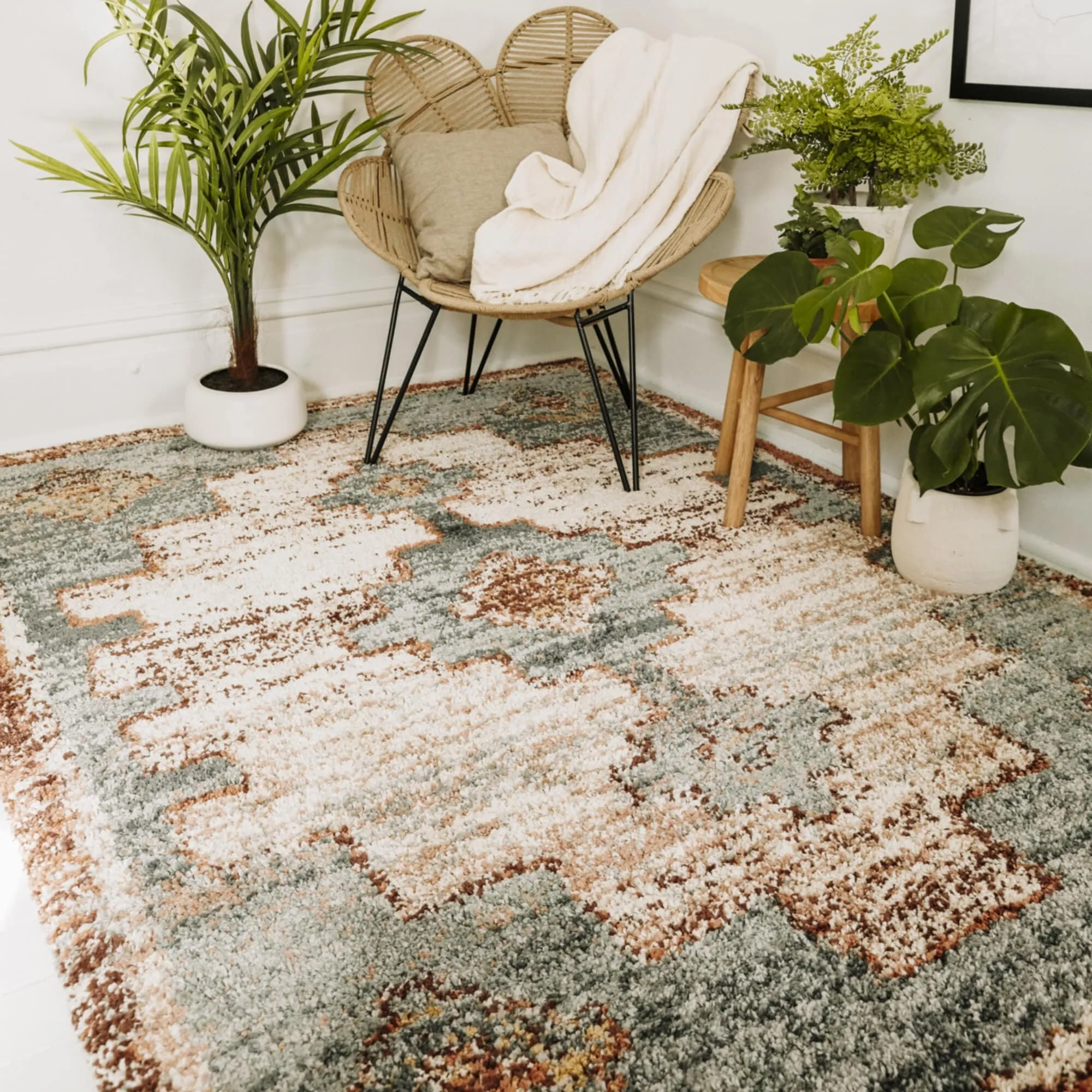 Corrado Southwestern Shag Area Rug