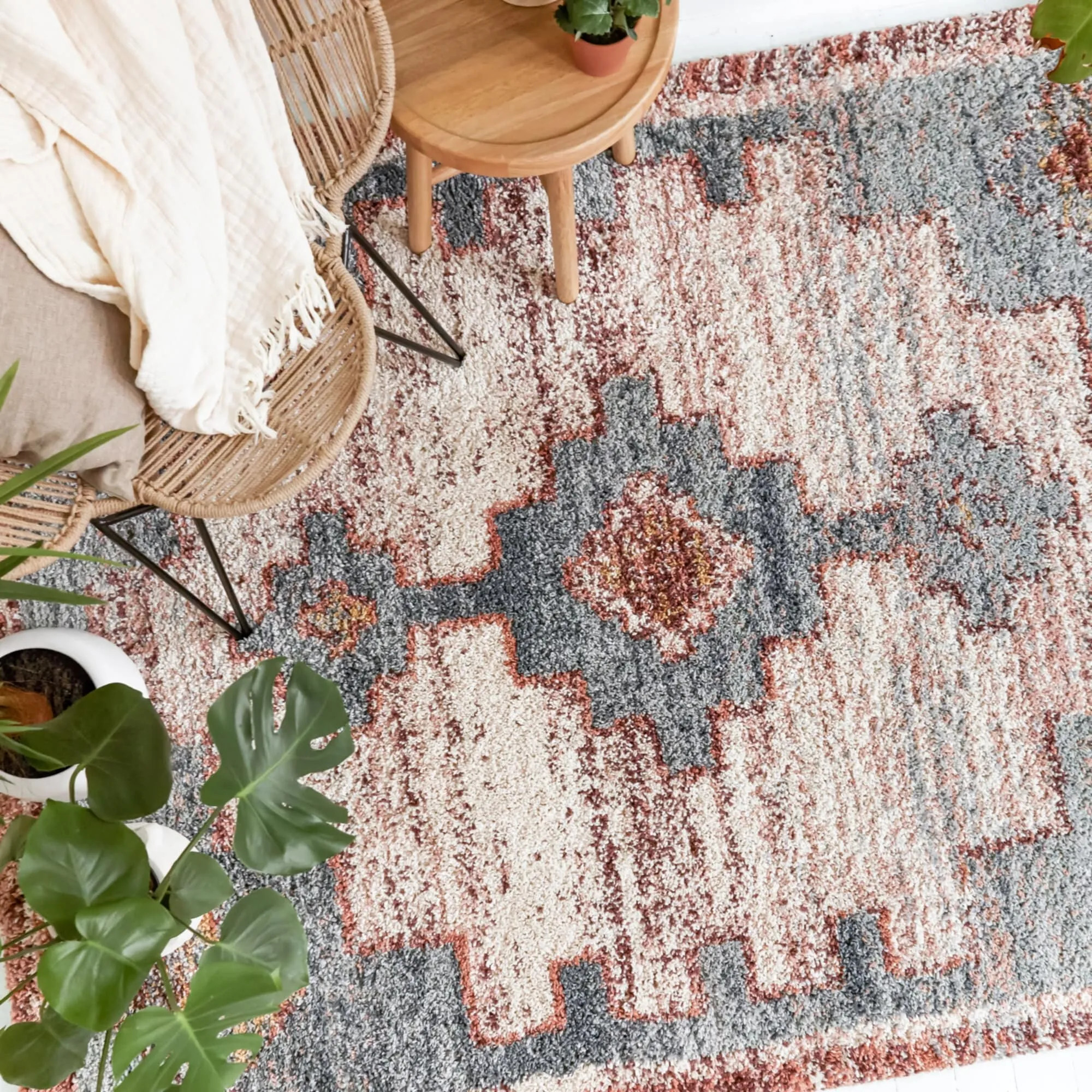 Corrado Southwestern Shag Area Rug