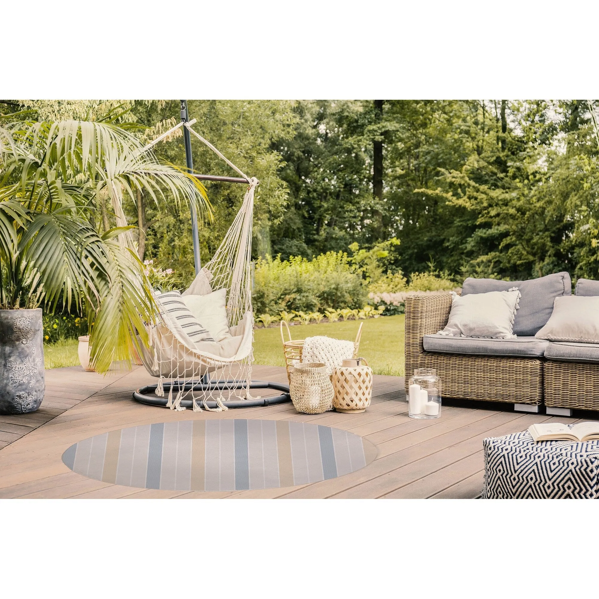 COUNTRY CLUB PEACHY Outdoor Rug By Becky Bailey