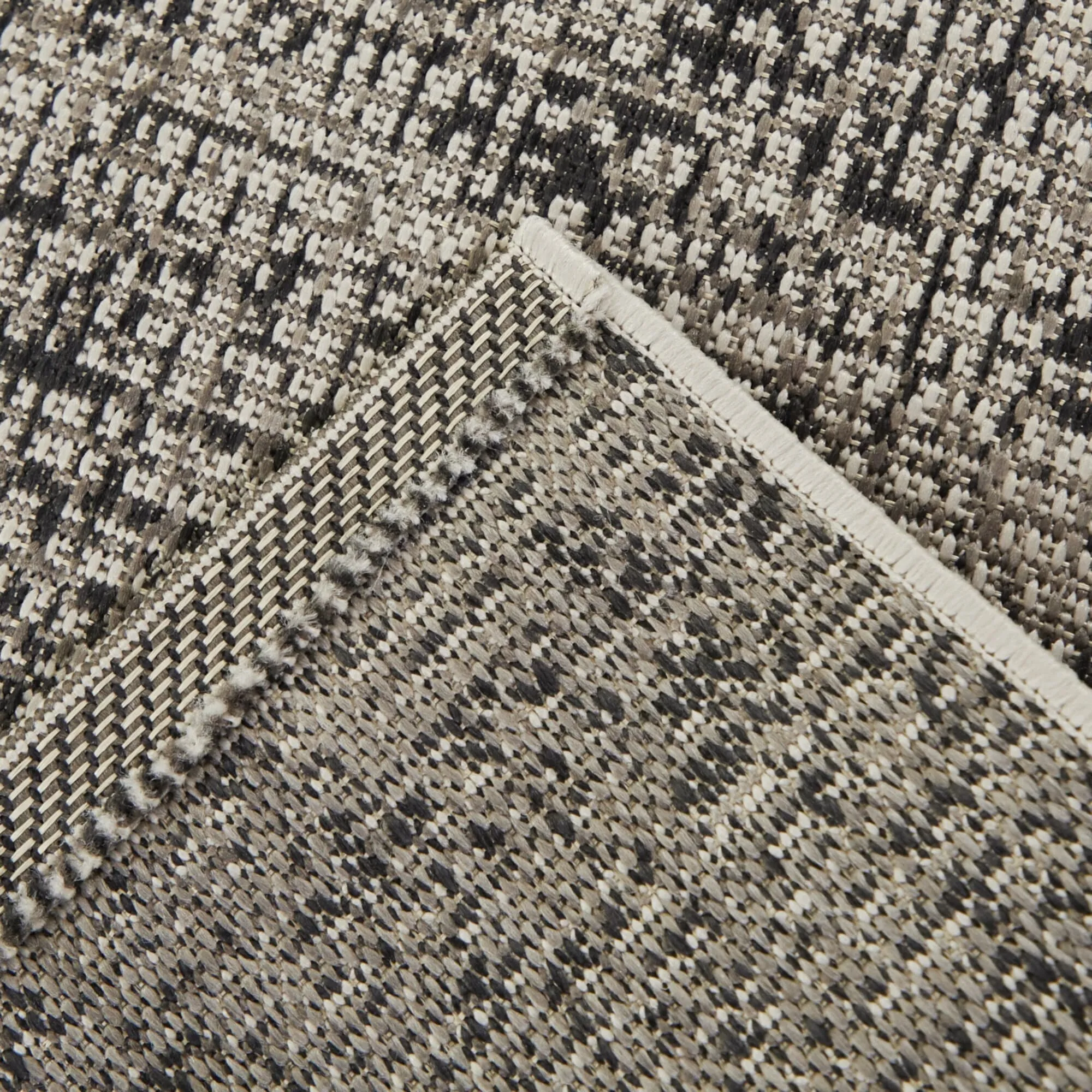 Cyrus Textured Abstract Indoor/Outdoor Area Rug