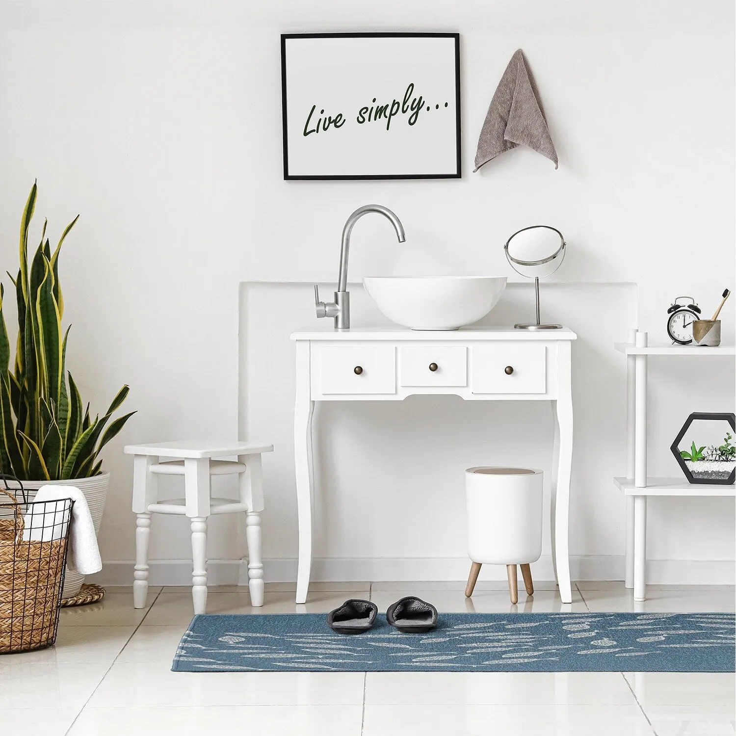 Escuela Nautical Chenille Rug