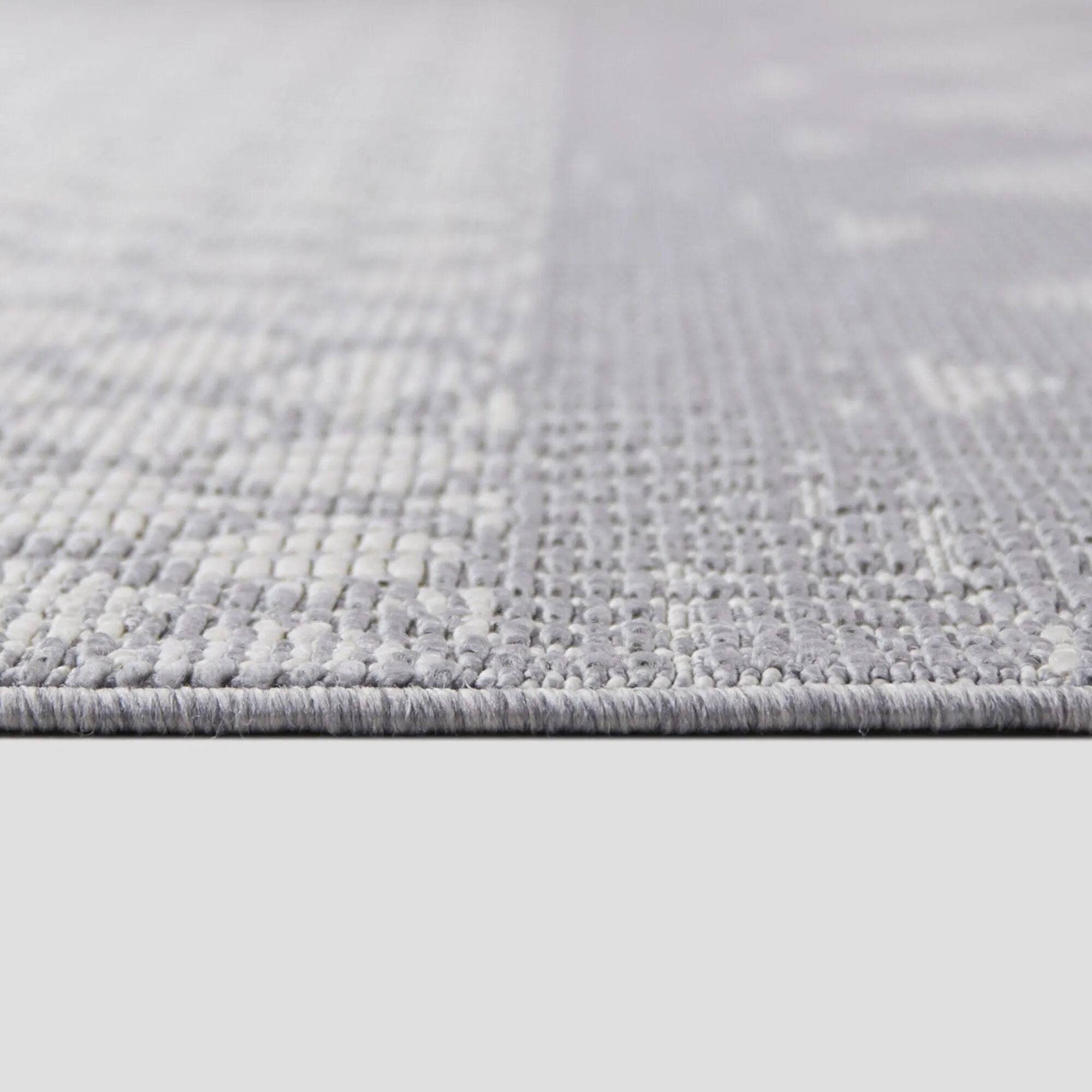 Fairfax Transitional Chevron Indoor/Outdoor Area Rug