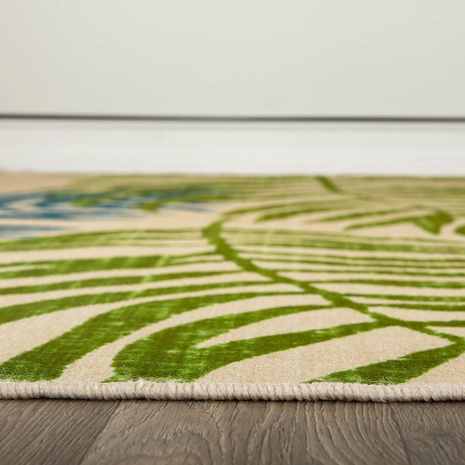 Floral Leaves Flatweave Indoor/Outdoor Area Rug