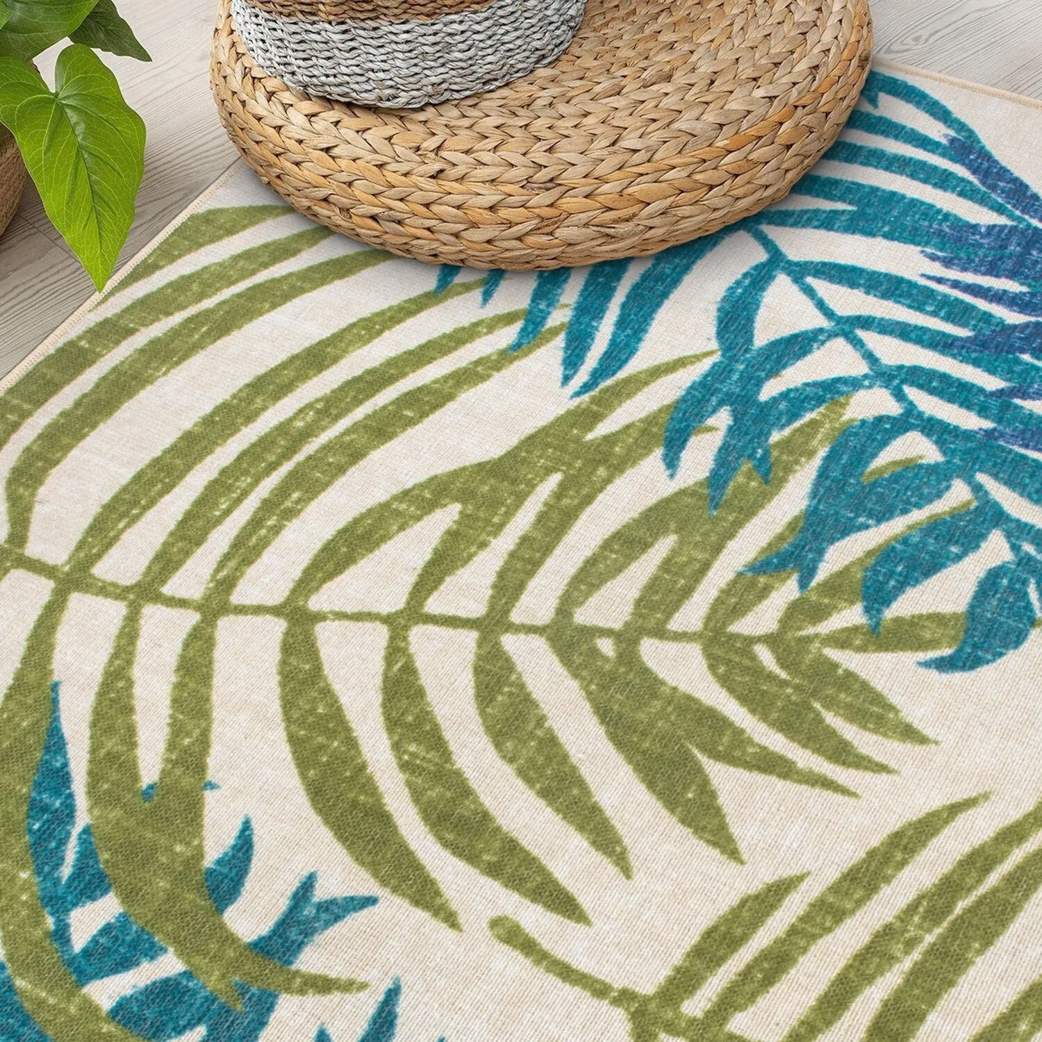 Floral Leaves Flatweave Indoor/Outdoor Area Rug