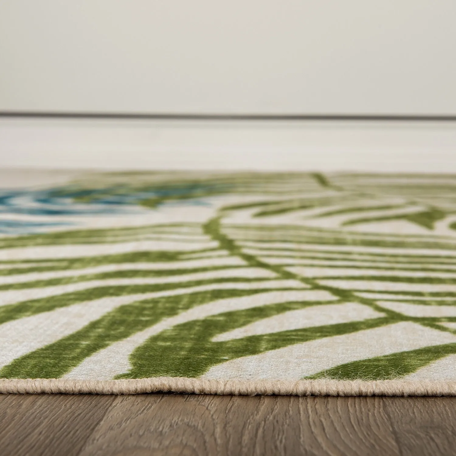 Floral Leaves Flatweave Indoor/Outdoor Area Rug