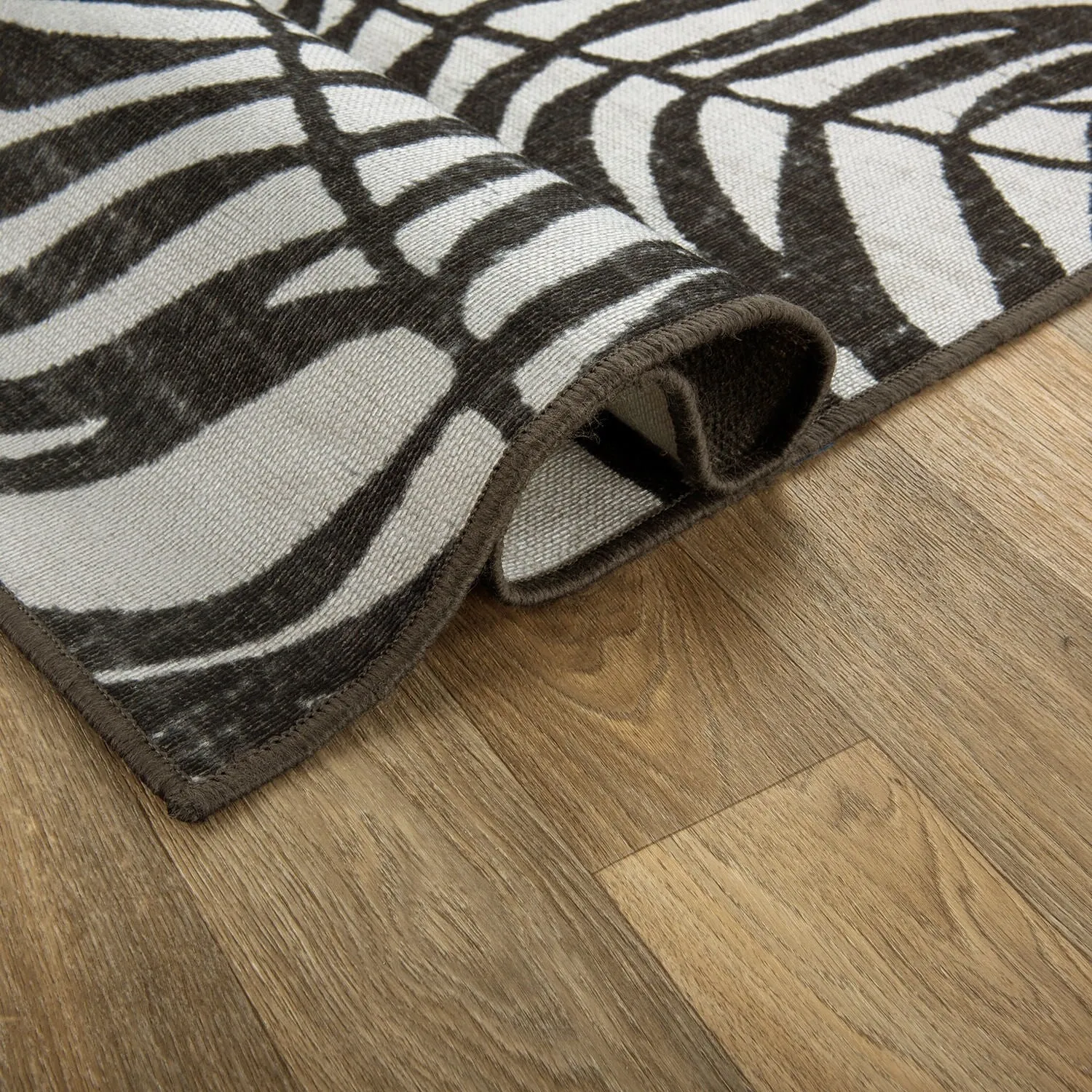 Floral Leaves Flatweave Indoor/Outdoor Area Rug