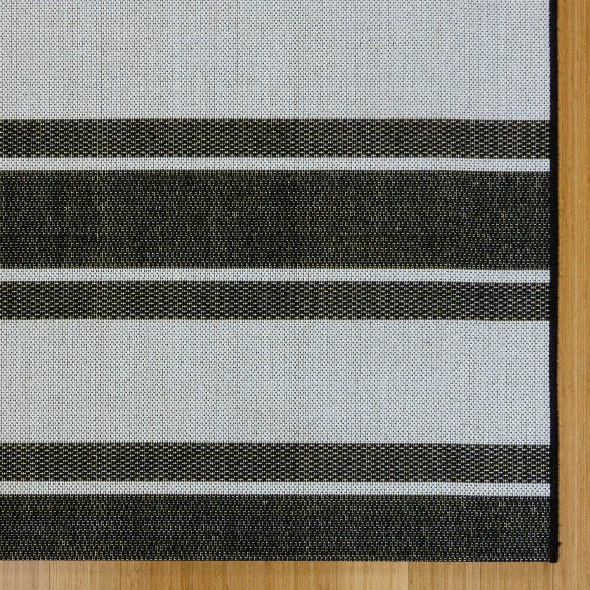 Gertmenian Paseo Castro Black/White Modern Stripe Flastweave Indoor/ Outdoor Area Rug