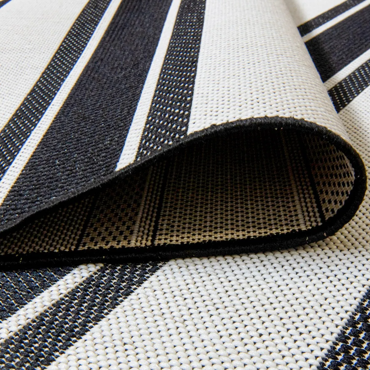 Gertmenian Paseo Castro Black/White Modern Stripe Flastweave Indoor/ Outdoor Area Rug