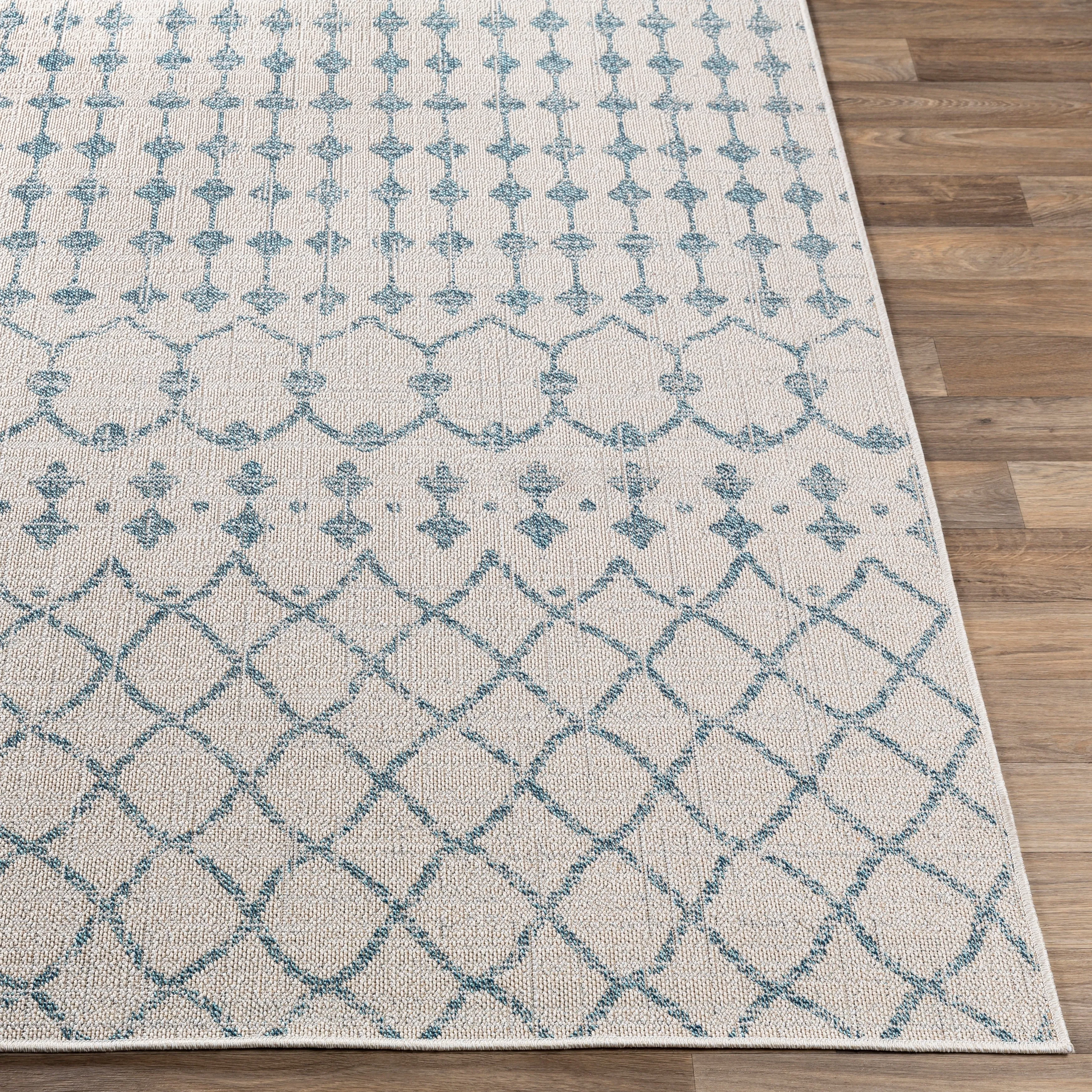 Grady Indoor / Outdoor Boho Geometric Area Rug