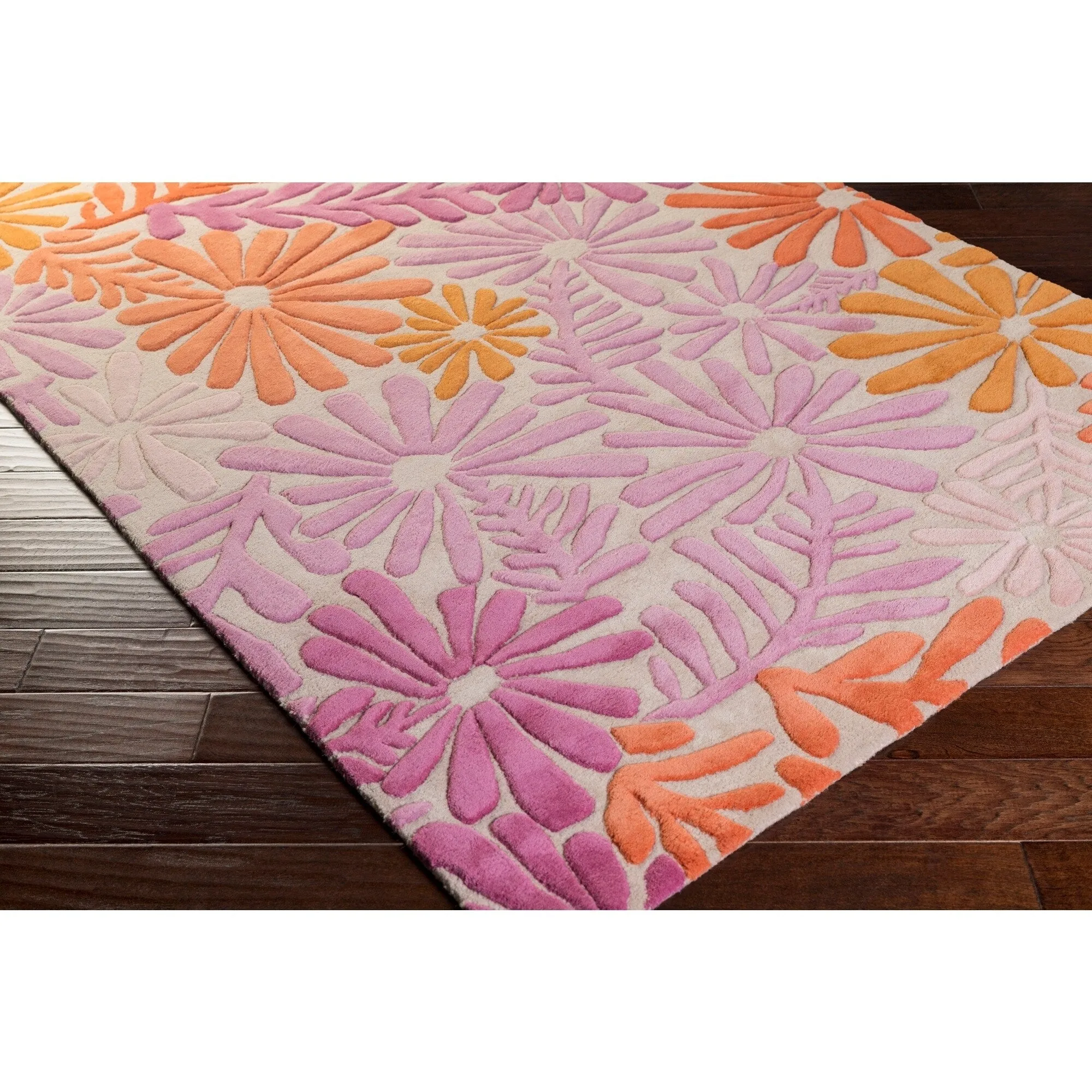 Hand-tufted Billie Floral Indoor Area Rug