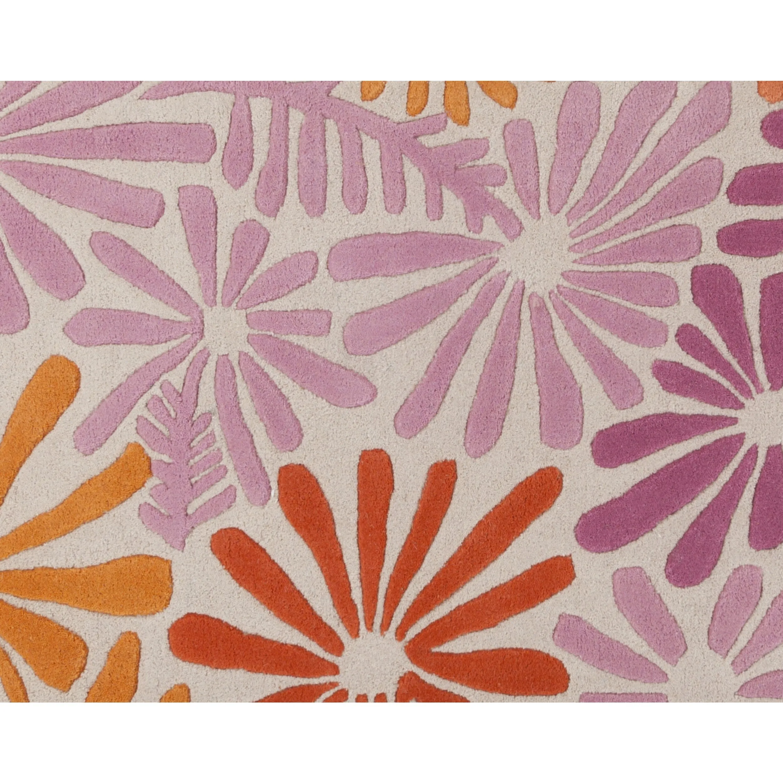 Hand-tufted Billie Floral Indoor Area Rug