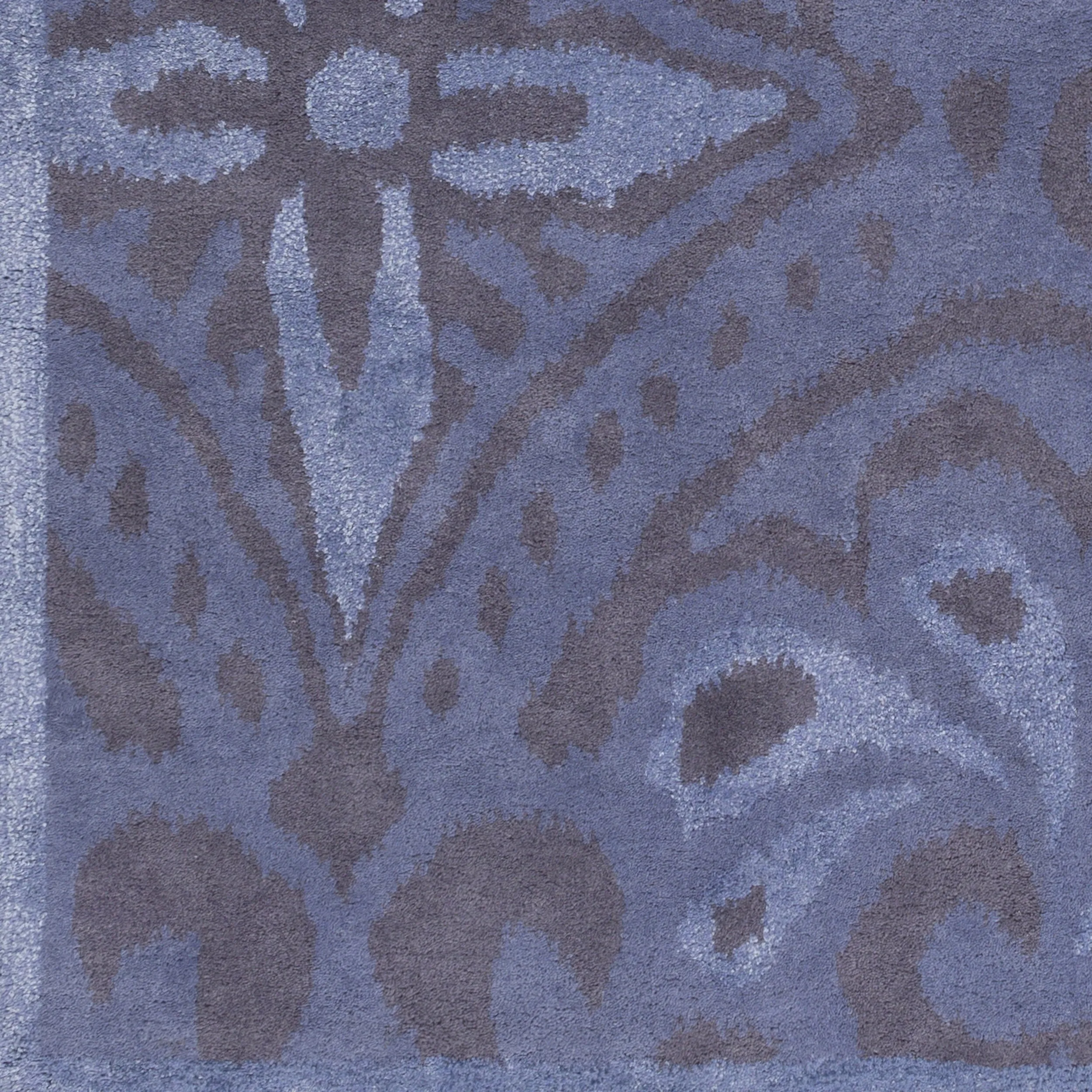 Hand-tufted Briana Ikat Indoor Area Rug
