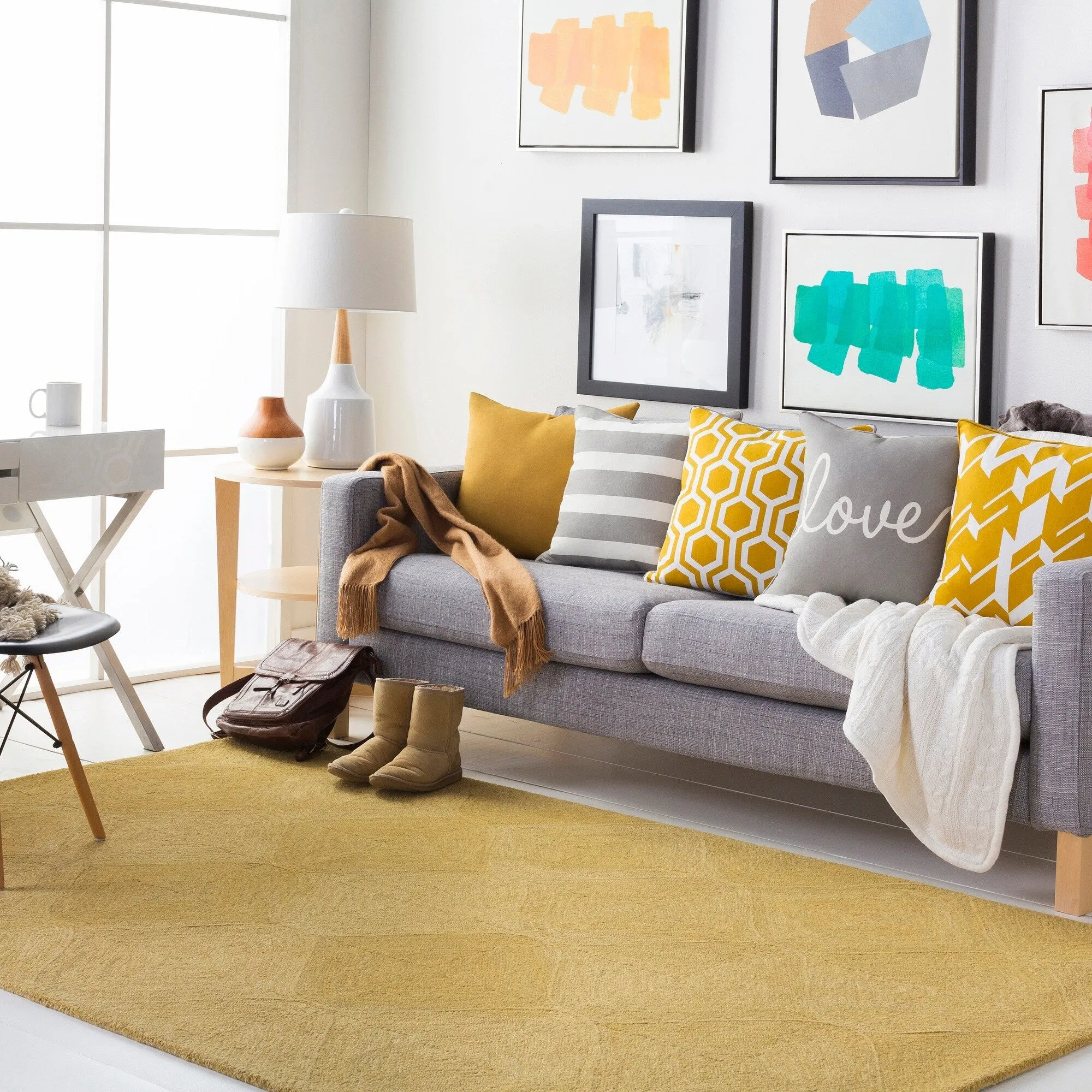 Hand-Tufted Cory Wool Area Rug