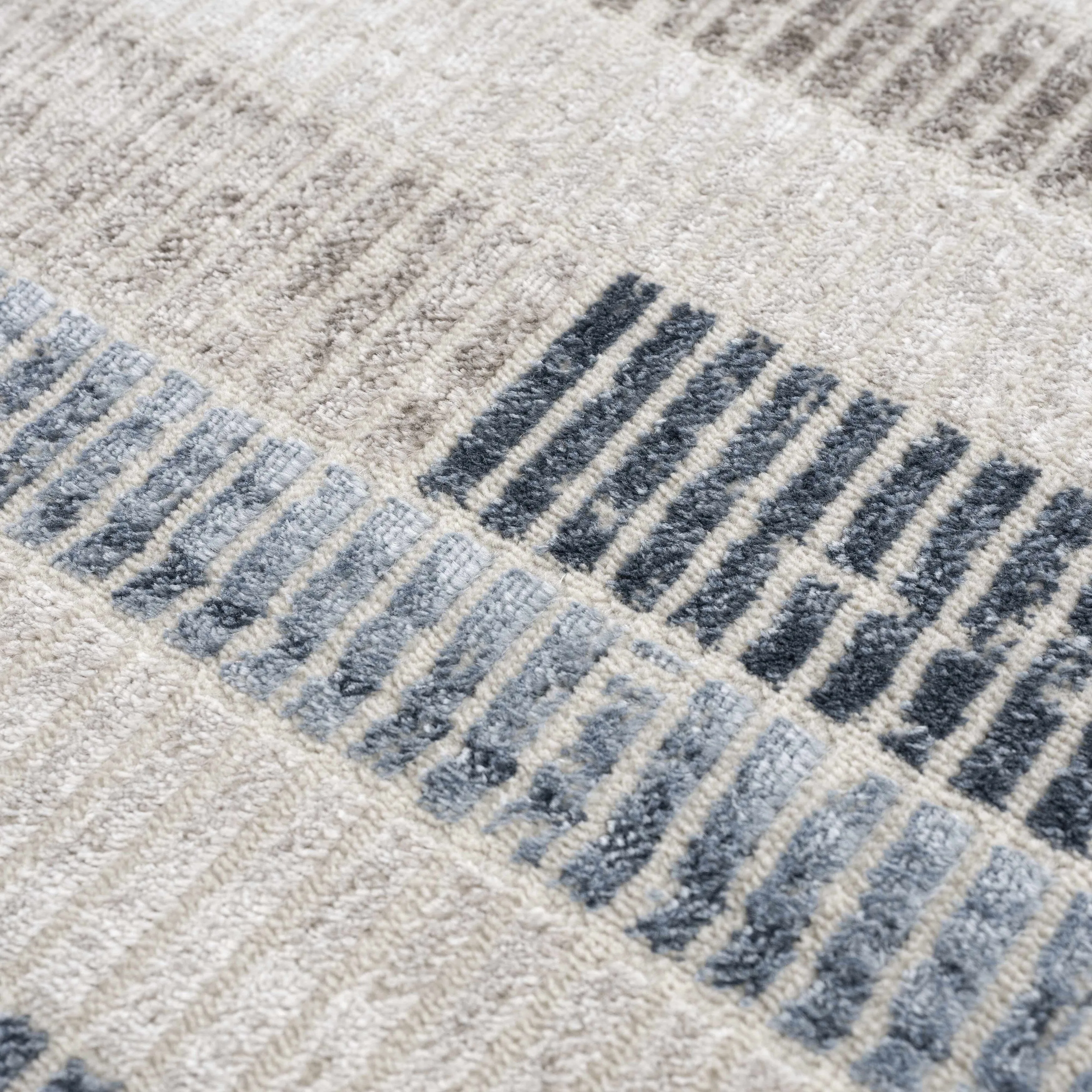 Hauteloom Calum Living Room. Bedroom Area Rug - Farmhouse - High Pile - Pink.Gray - 7'9 x 9'6