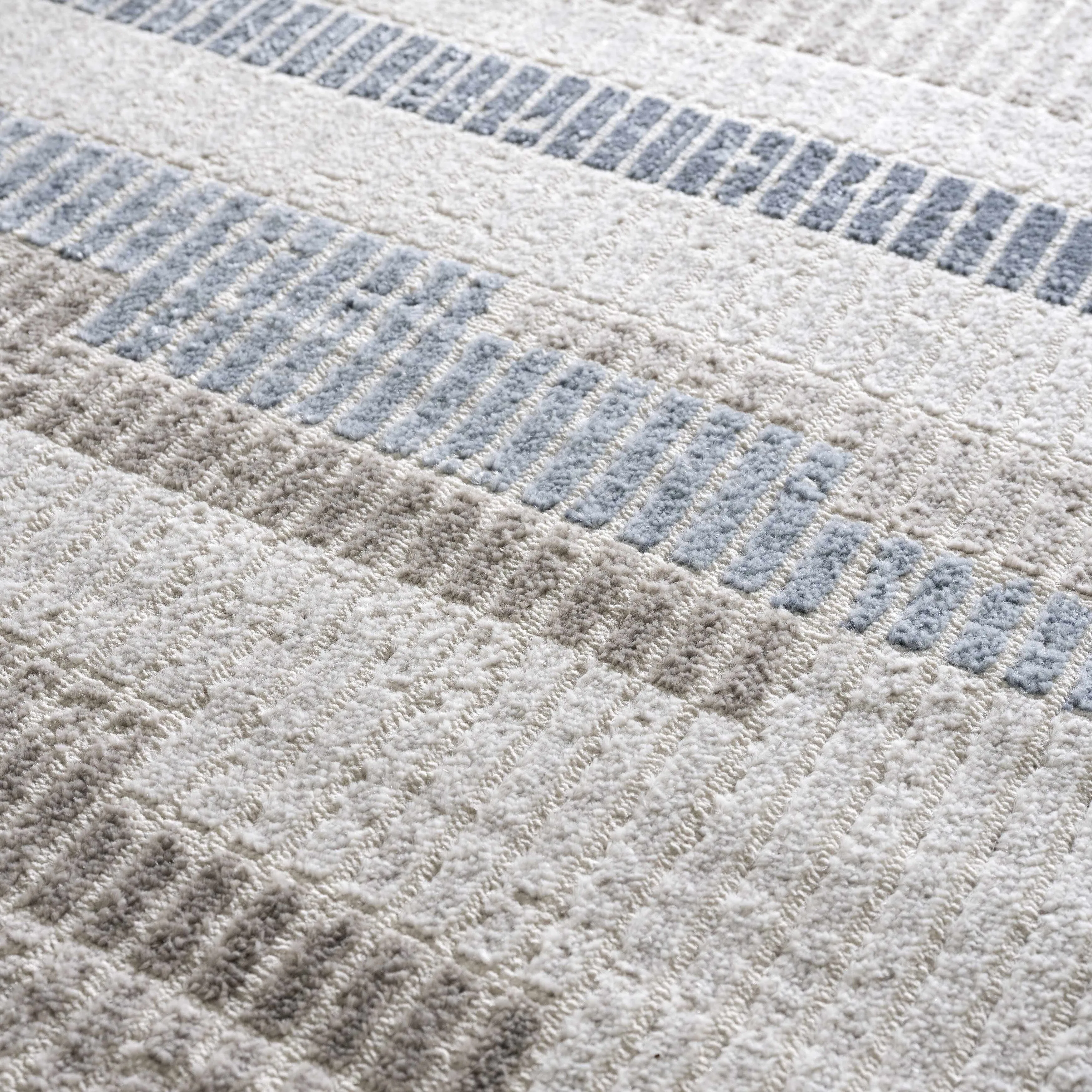 Hauteloom Calum Living Room. Bedroom Area Rug - Farmhouse - High Pile - Pink.Gray - 7'9 x 9'6