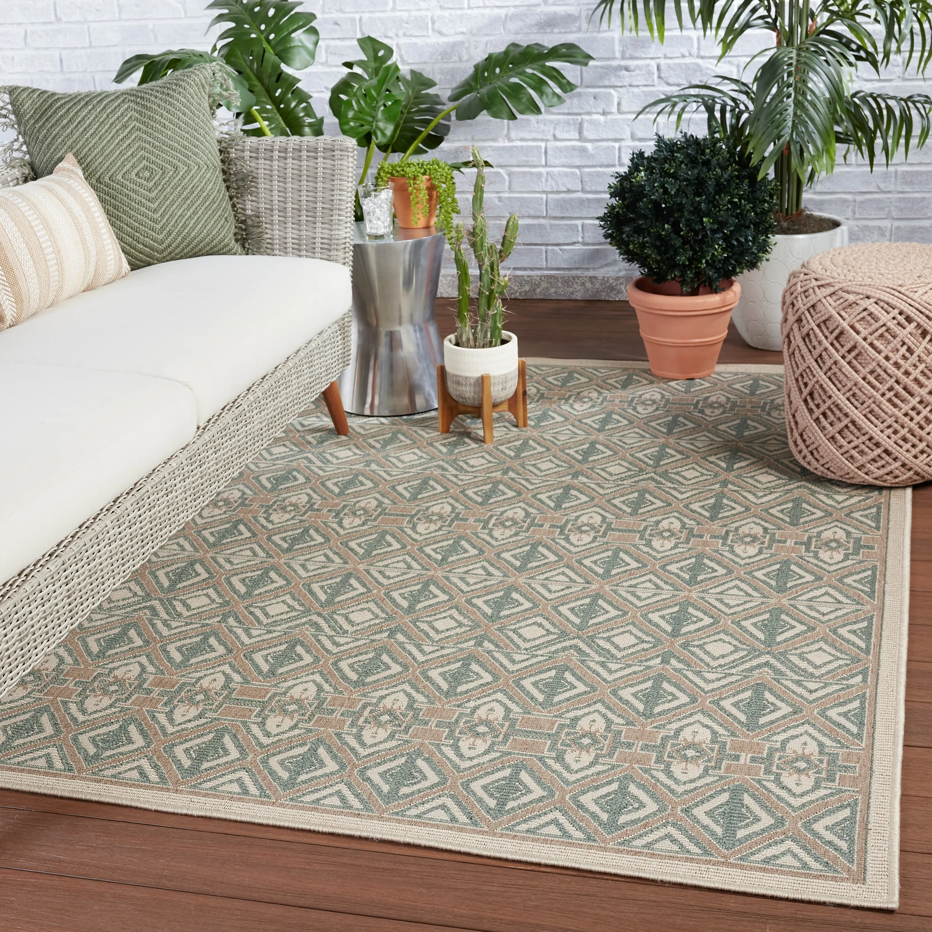 Hazina Indoor/ Outdoor Geometric Sea Green/ Beige Area Rug