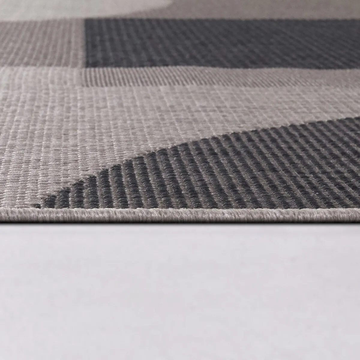 Hopper Modern Geometric Indoor/Outdoor Area Rug