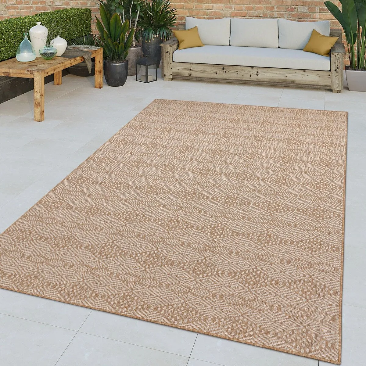 Indoor & Outdoor Rug with Modern Aztec Pattern