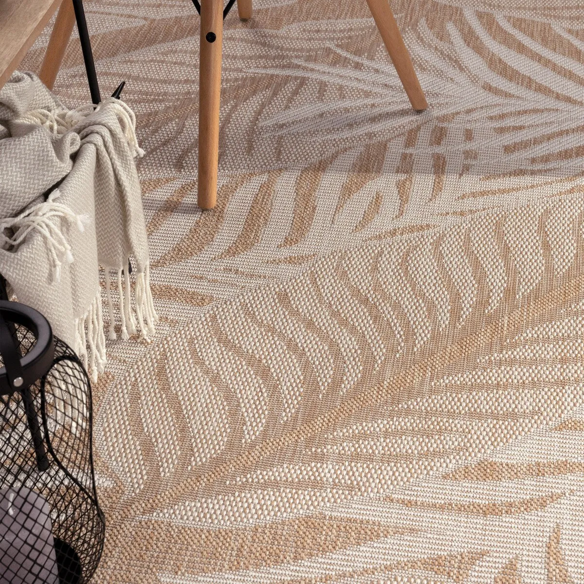 Indoor & Outdoor Rug with Palm Leaf Pattern