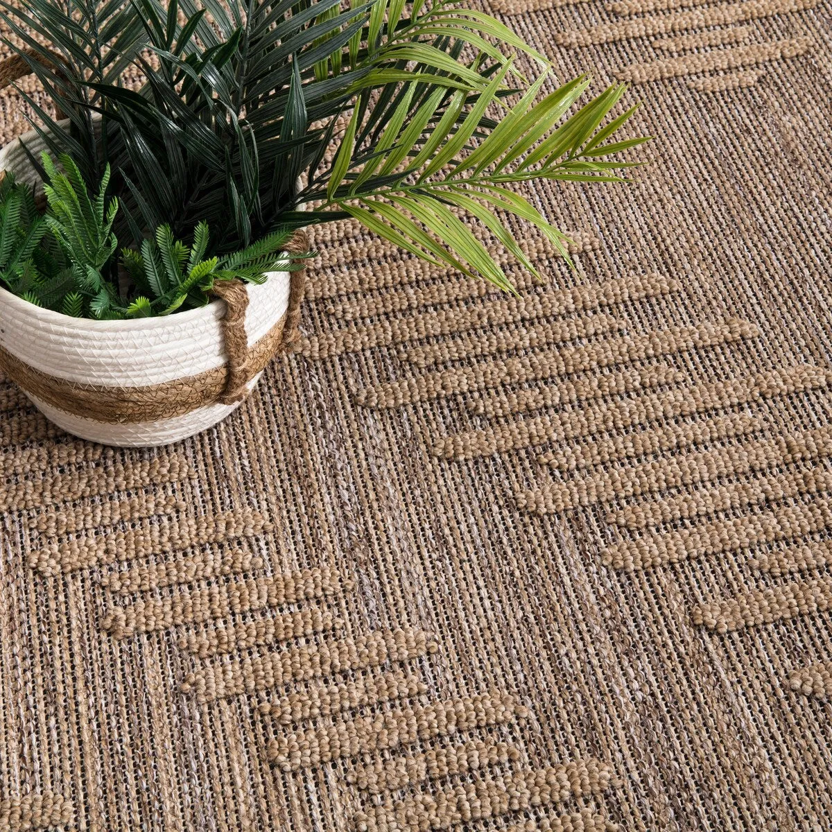 Indoor and Outdoor Rug Natural Look with Diamond Pattern