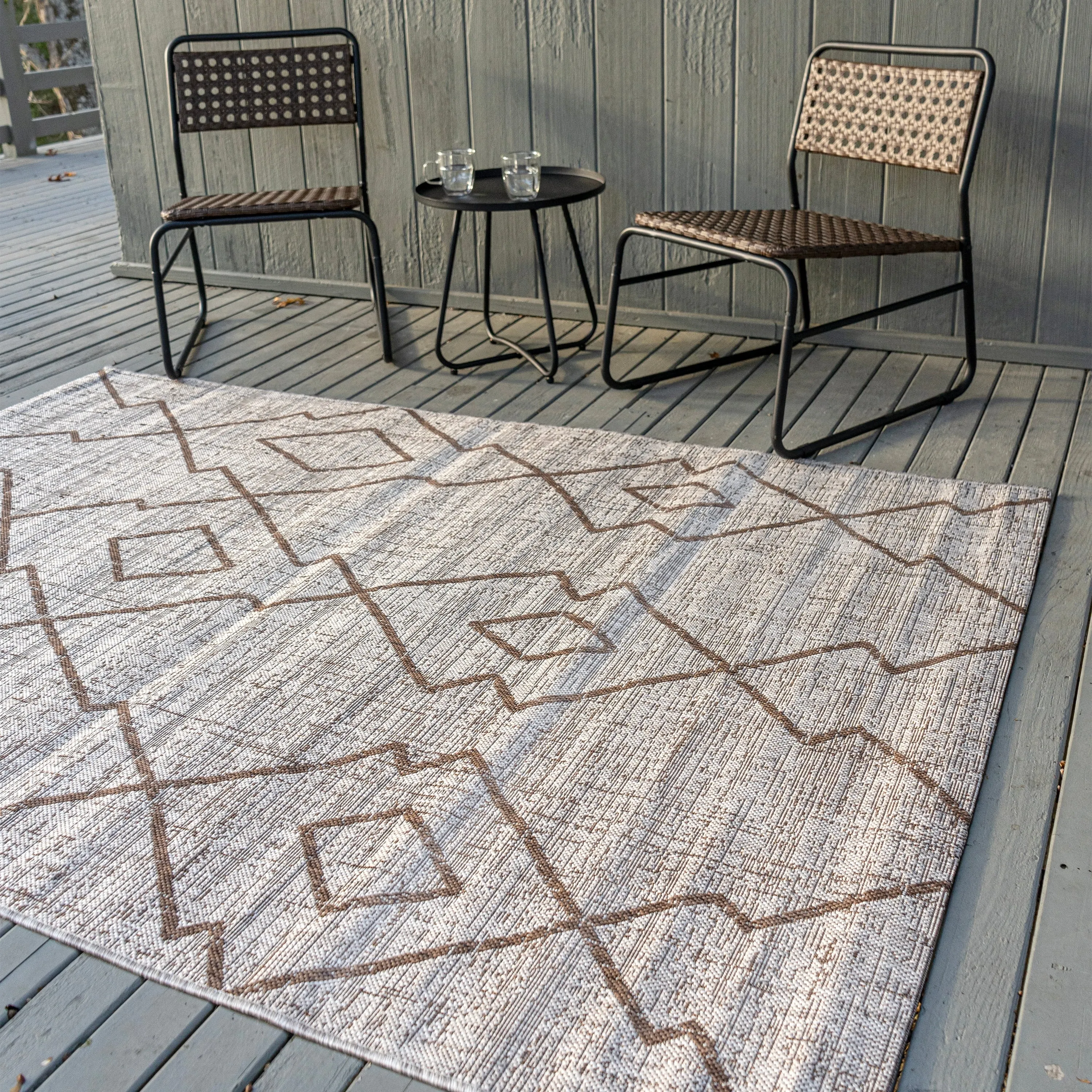 JONATHAN Y Derya Tribal Diamond Trellis Indoor/Outdoor Area Rug